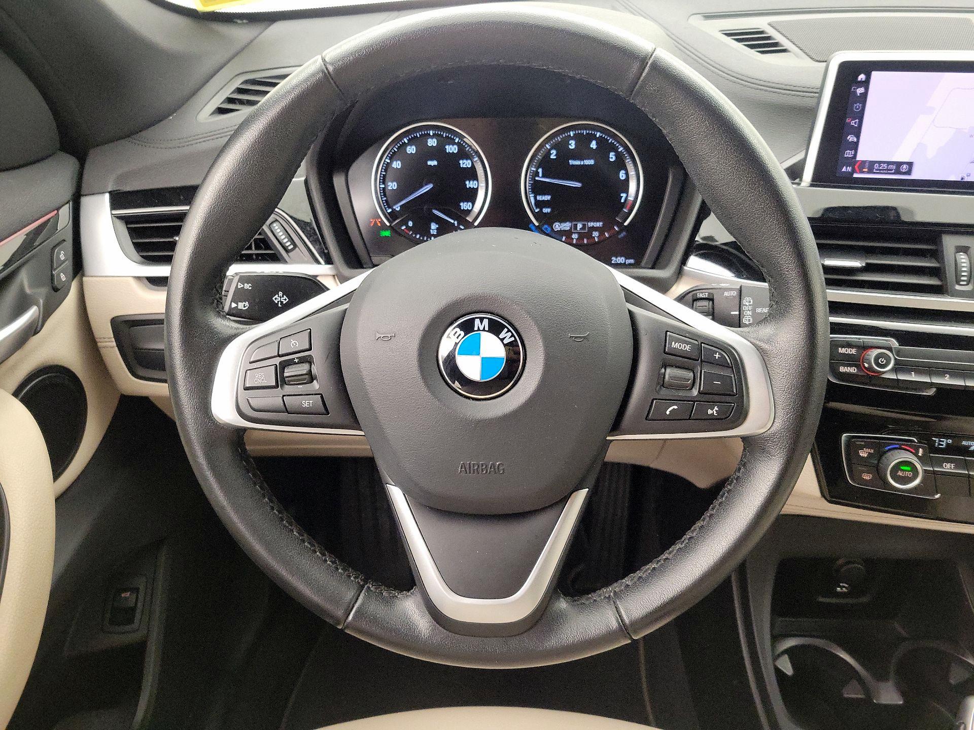 Thumbnail: 2022 BMW X1 - 10