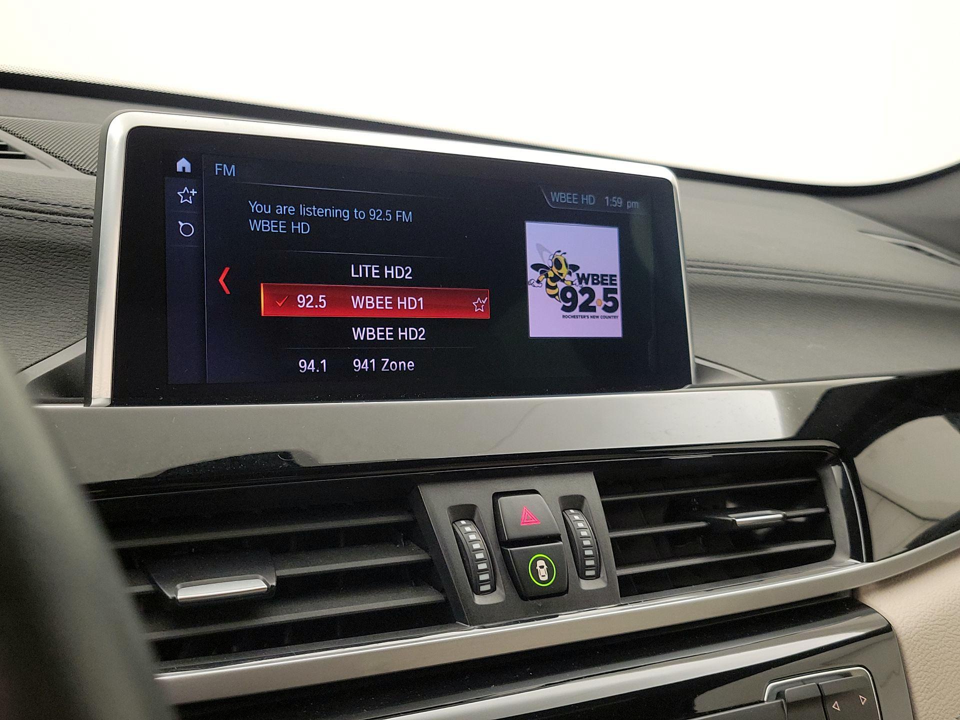 Thumbnail: 2022 BMW X1 - 16