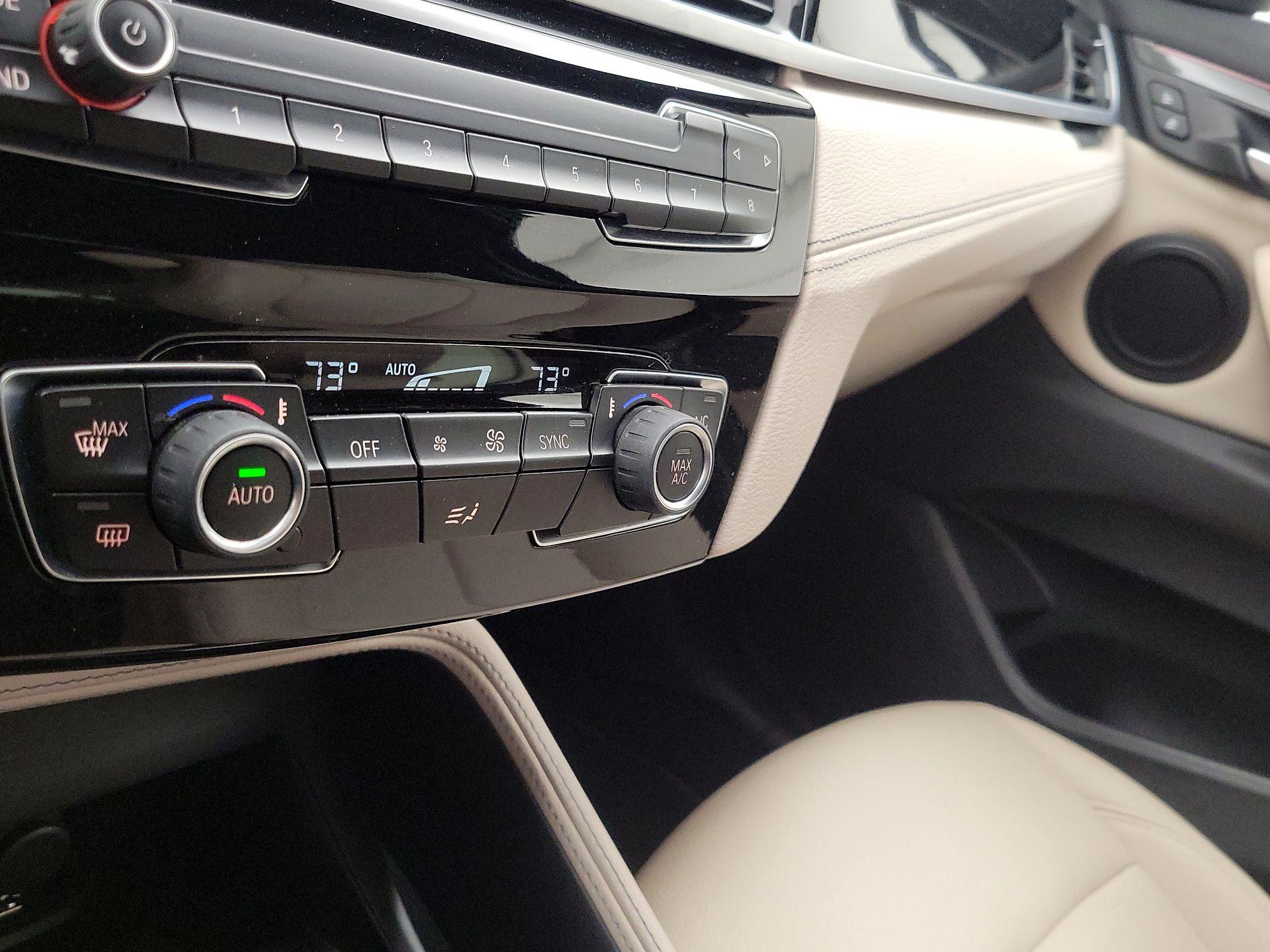 Thumbnail: 2022 BMW X1 - 17