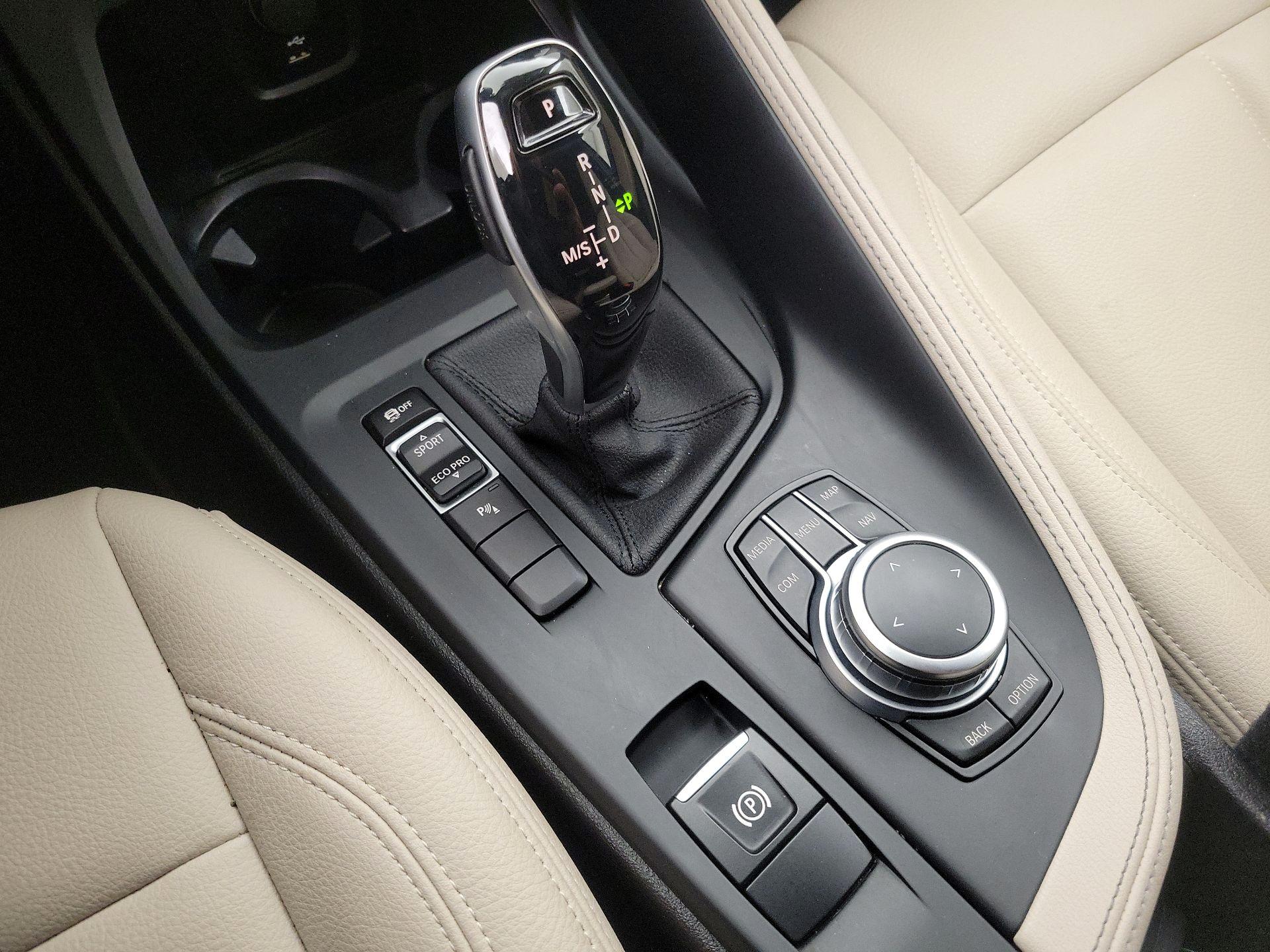 Thumbnail: 2022 BMW X1 - 18