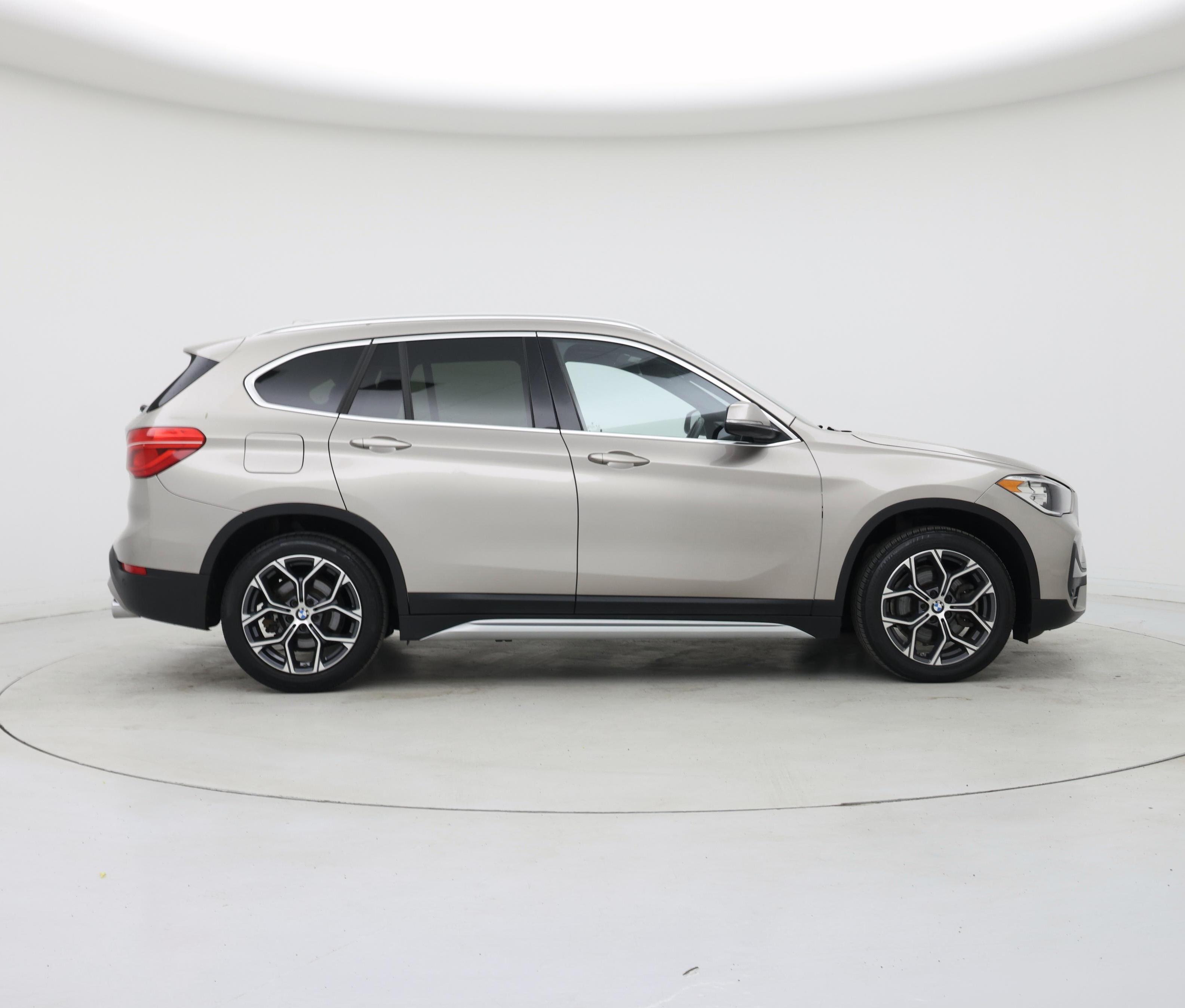 Thumbnail: 2022 BMW X1 - 7