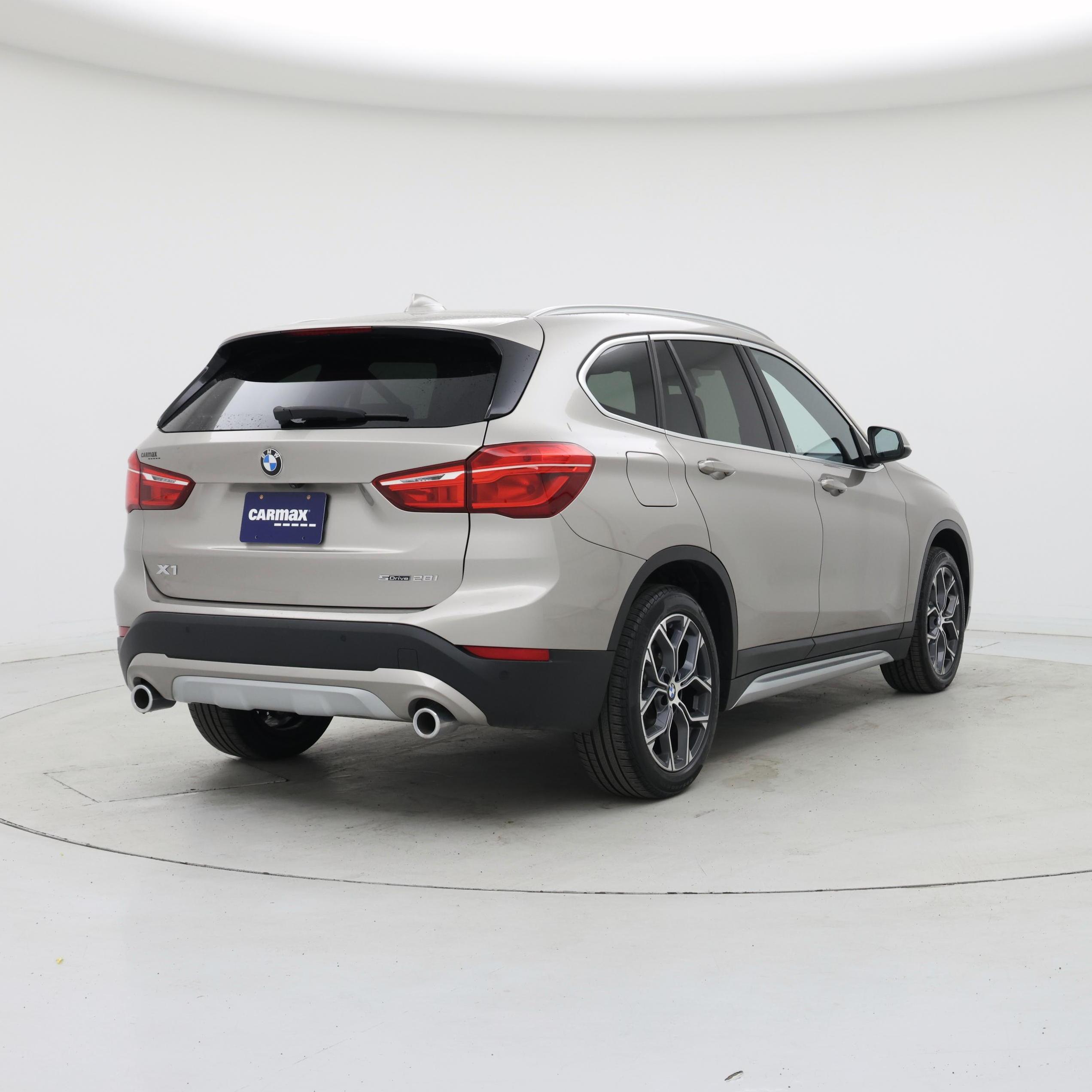 Thumbnail: 2022 BMW X1 - 8