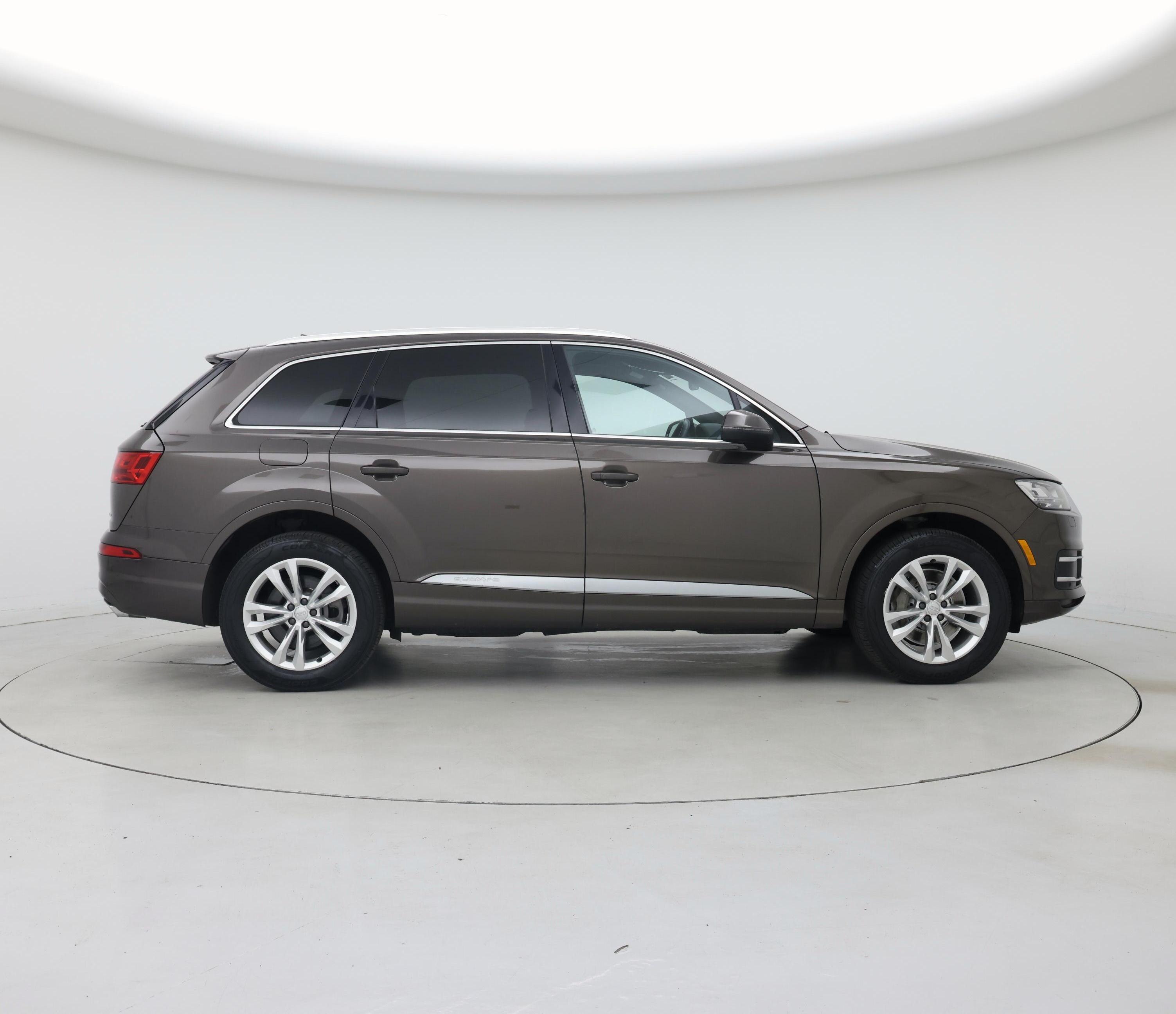 Thumbnail: 2018 Audi Q7 - 7