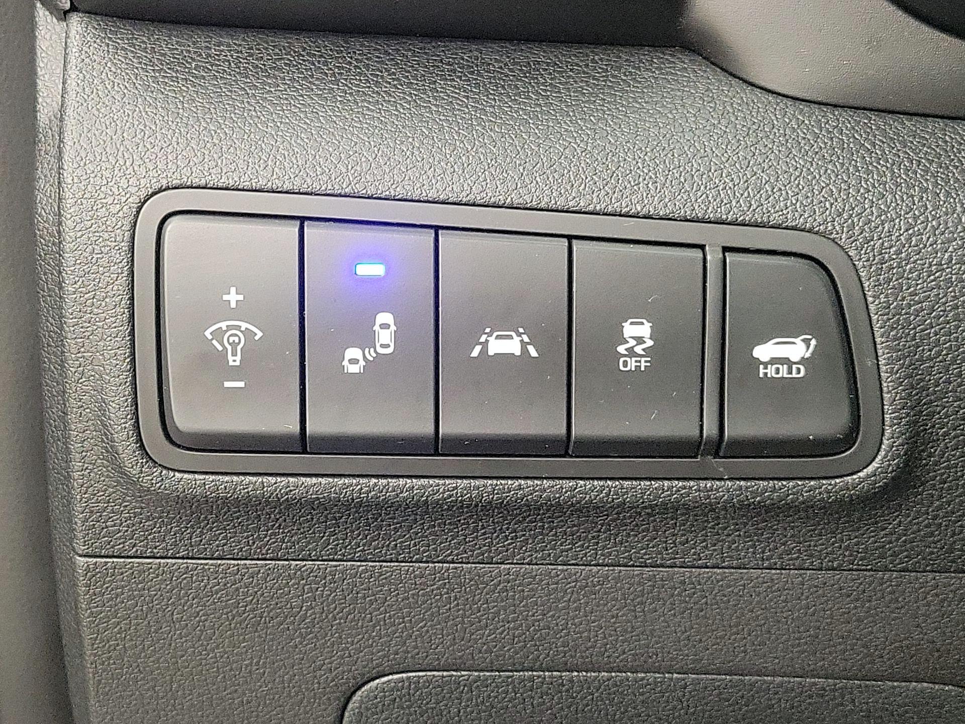 Thumbnail: 2020 Hyundai Tucson - 13