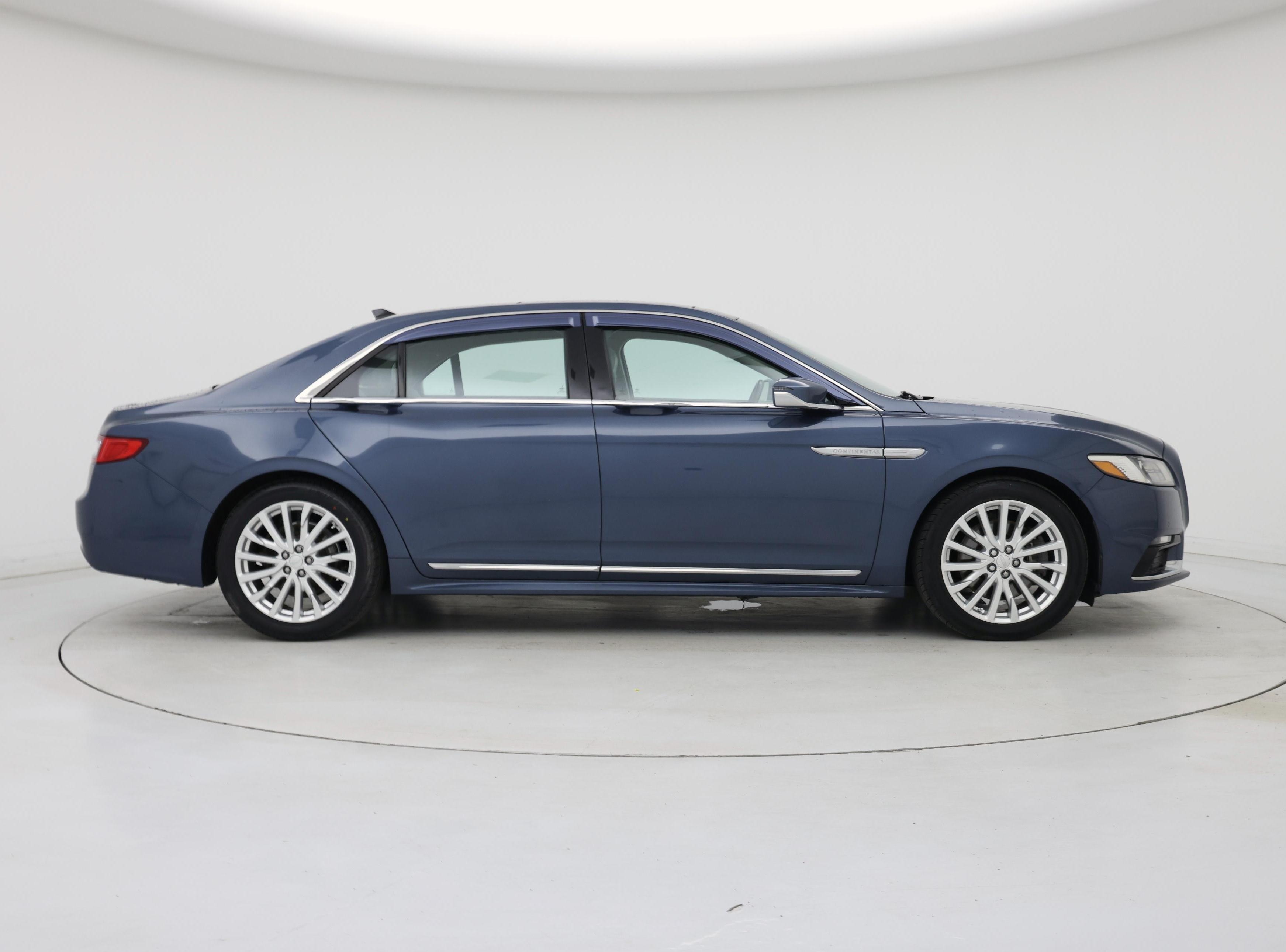 Thumbnail: 2019 Lincoln Continental - 7