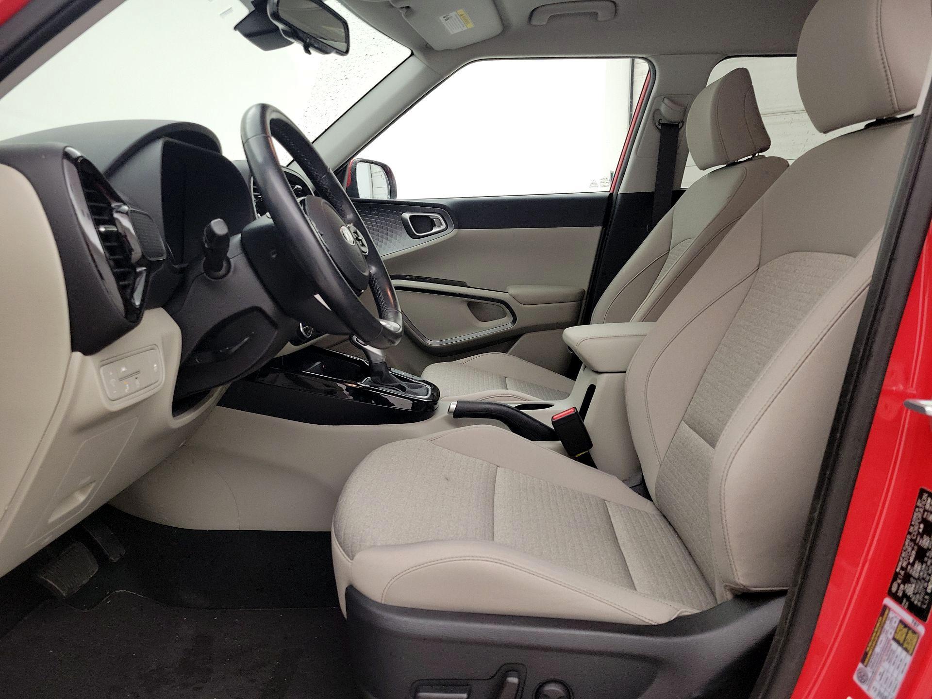 Thumbnail: 2020 Kia Soul - 11