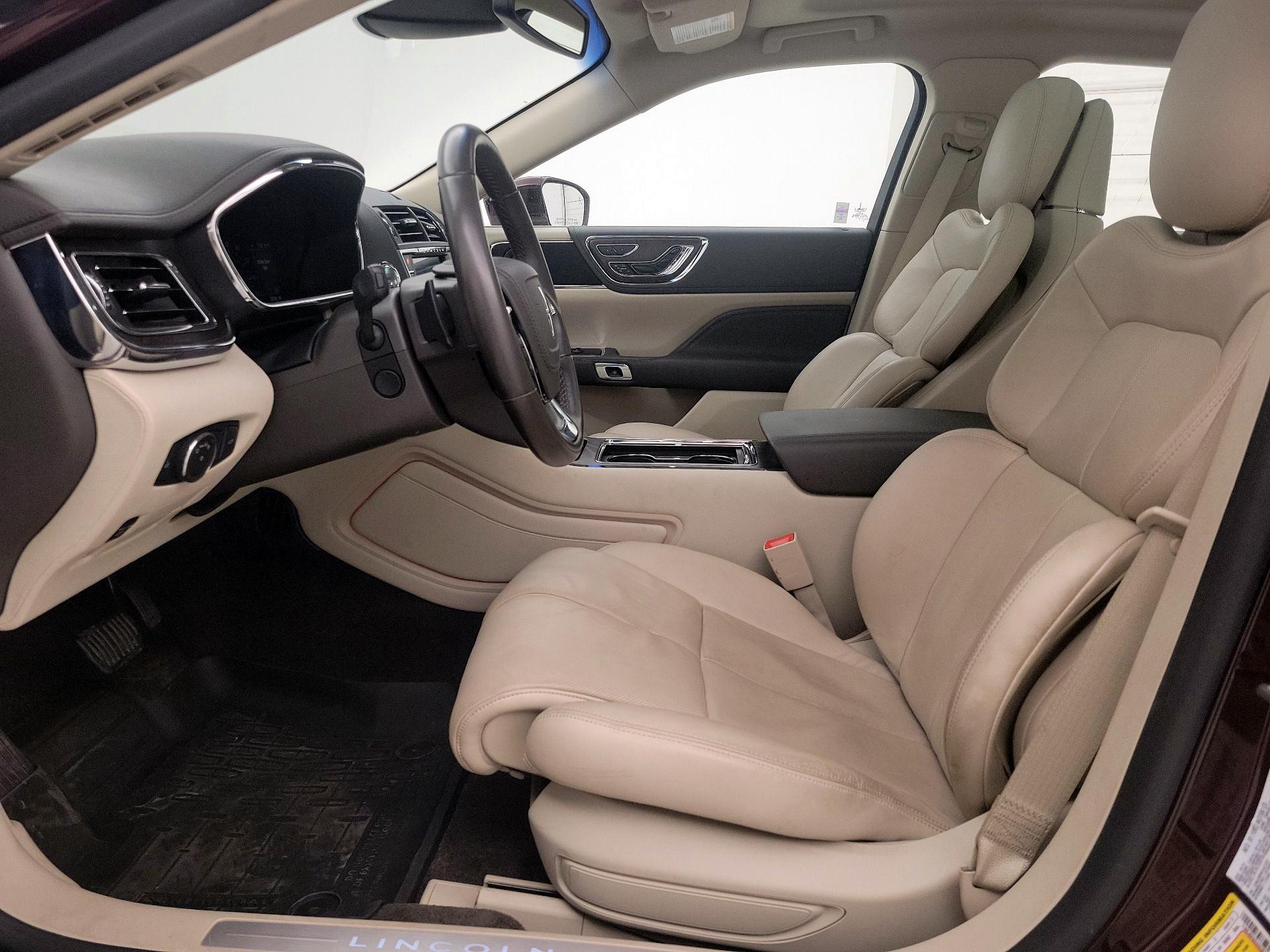 Thumbnail: 2017 Lincoln Continental - 9