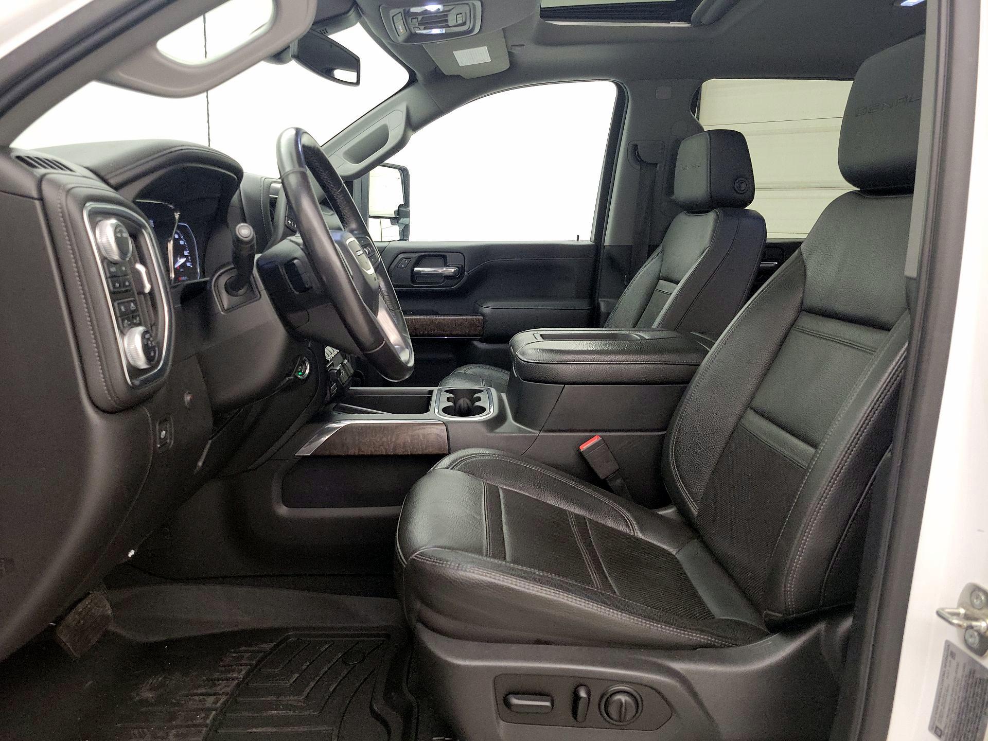 Thumbnail: 2020 GMC Sierra 3500 - 11