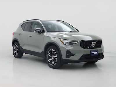 2023 Volvo XC40 B5 Plus Bright Theme