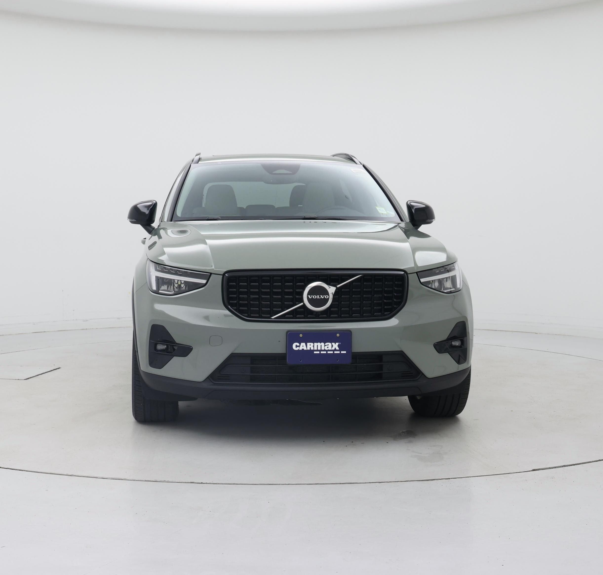 Thumbnail: 2023 Volvo XC40 - 5