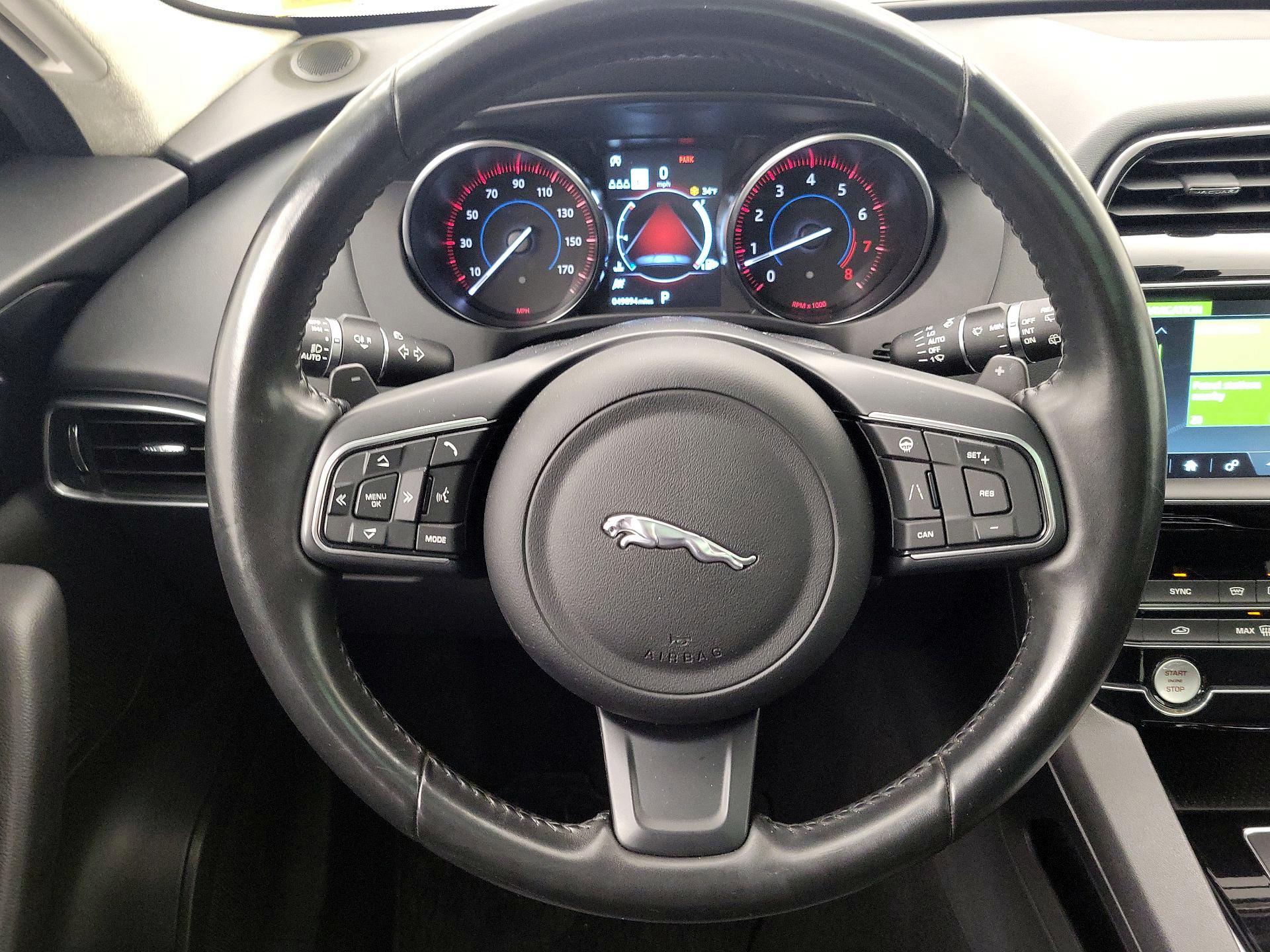 Thumbnail: 2020 Jaguar F-Pace - 10