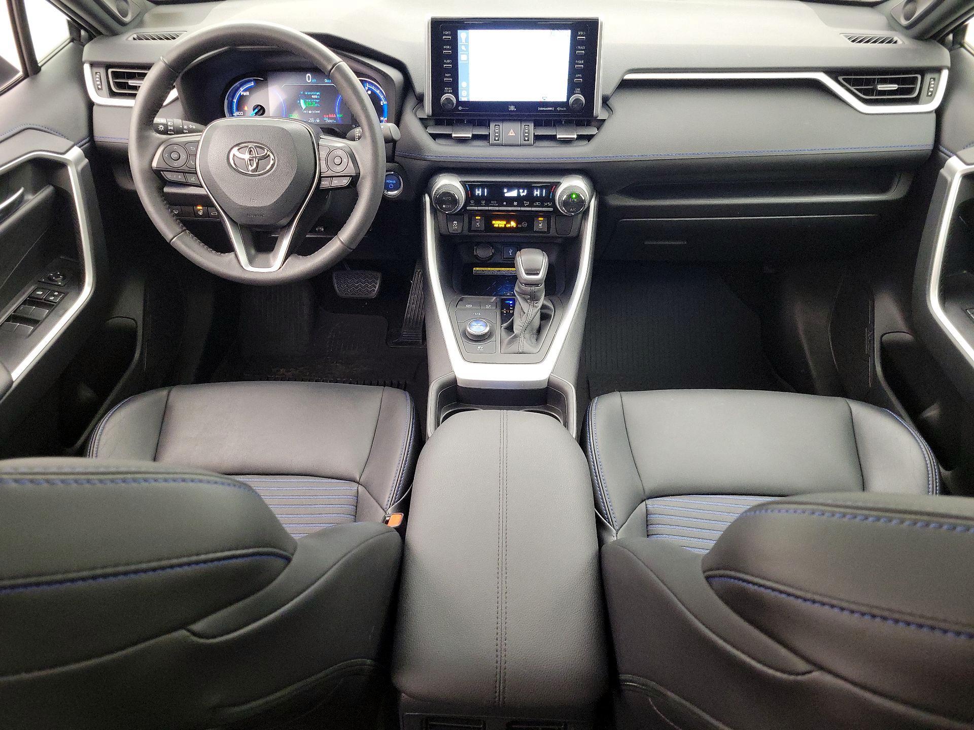 Thumbnail: 2021 Toyota RAV4 - 9