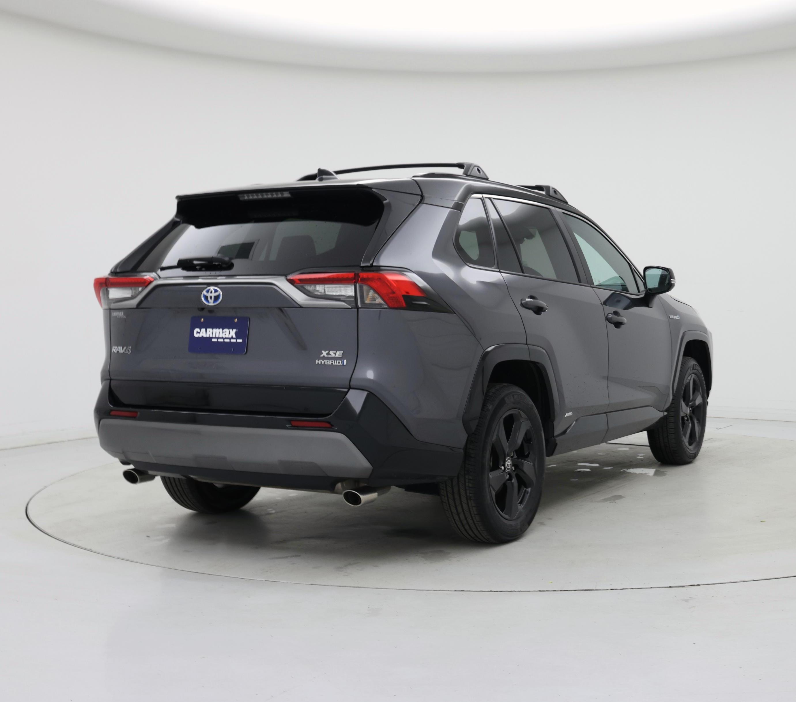 Thumbnail: 2021 Toyota RAV4 - 8