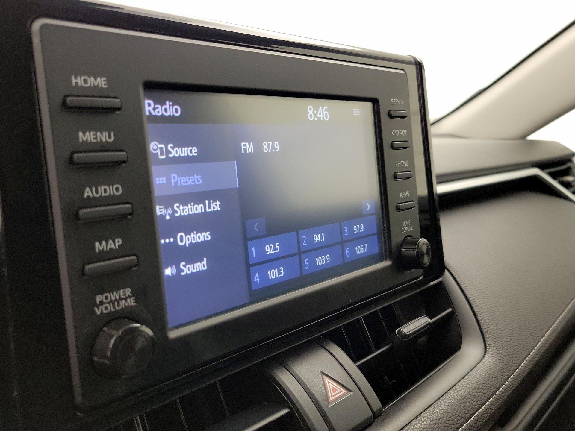 Thumbnail: 2019 Toyota RAV4 - 15