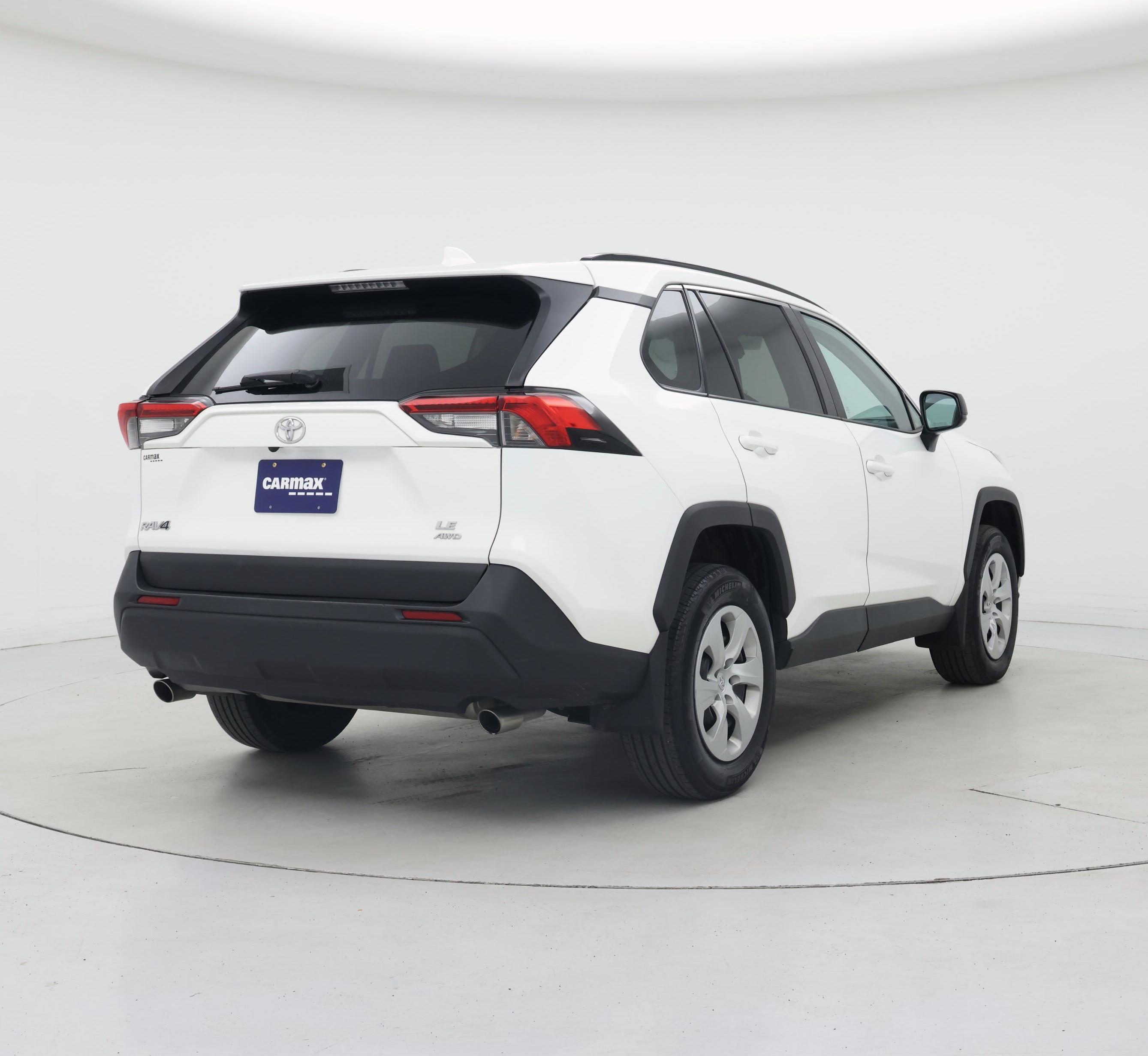 Thumbnail: 2019 Toyota RAV4 - 8