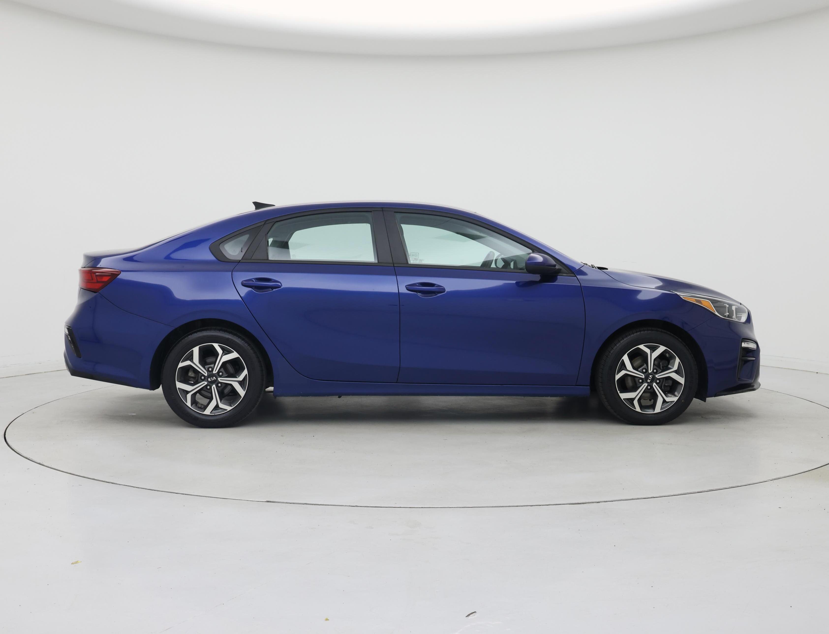 Thumbnail: 2021 Kia Forte - 7