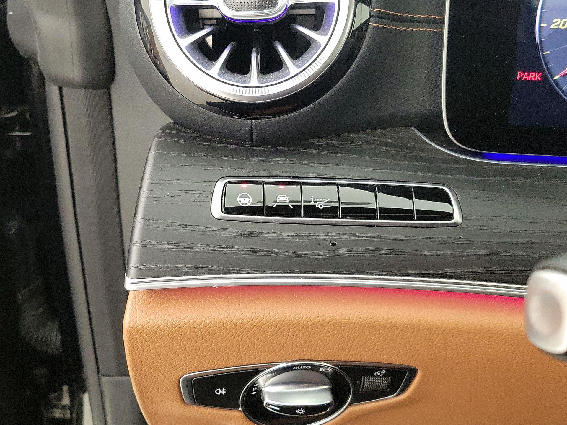 Thumbnail: 2019 Mercedes-Benz E-Class - 13