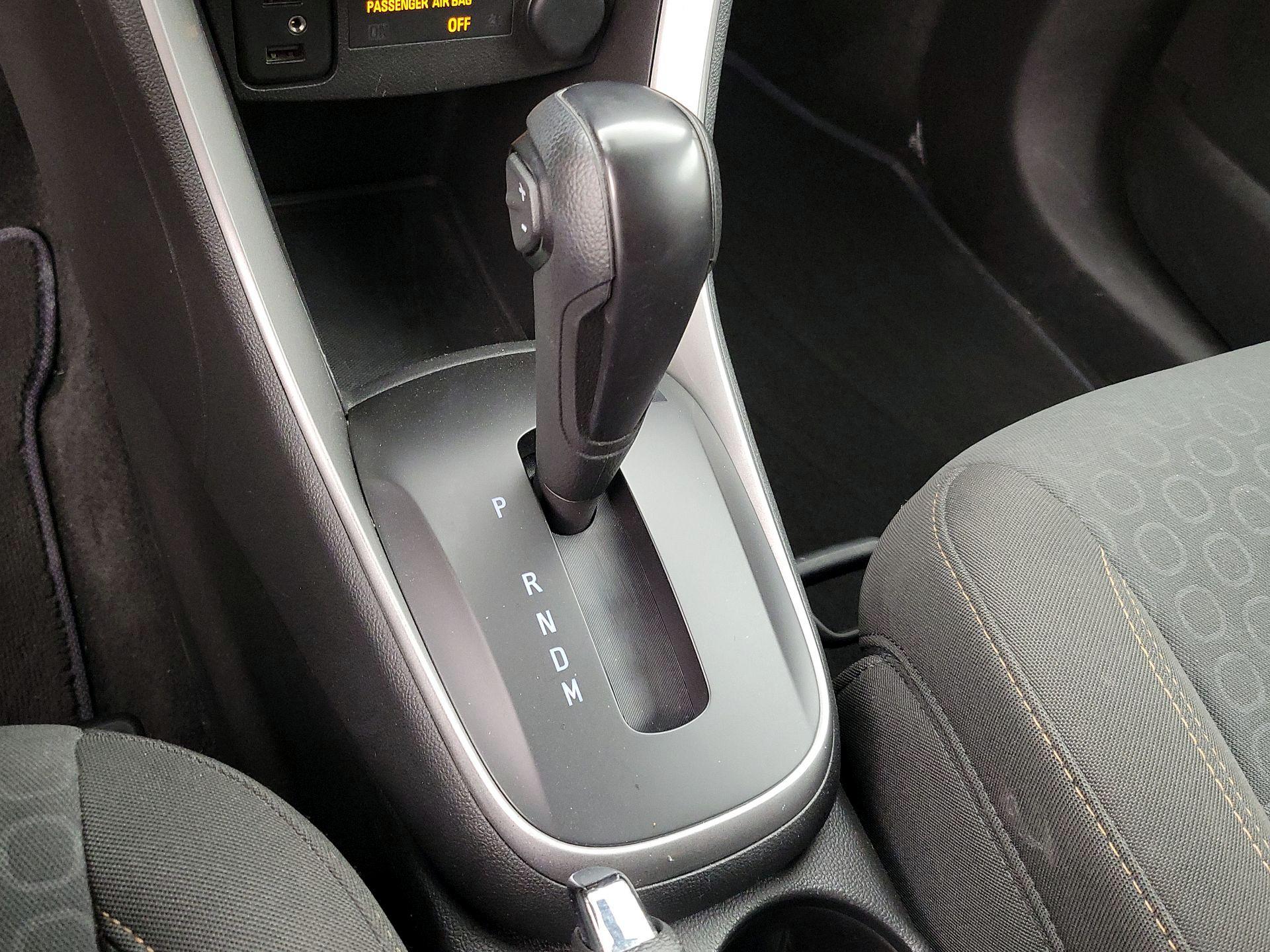 Thumbnail: 2021 Chevrolet Trax - 17