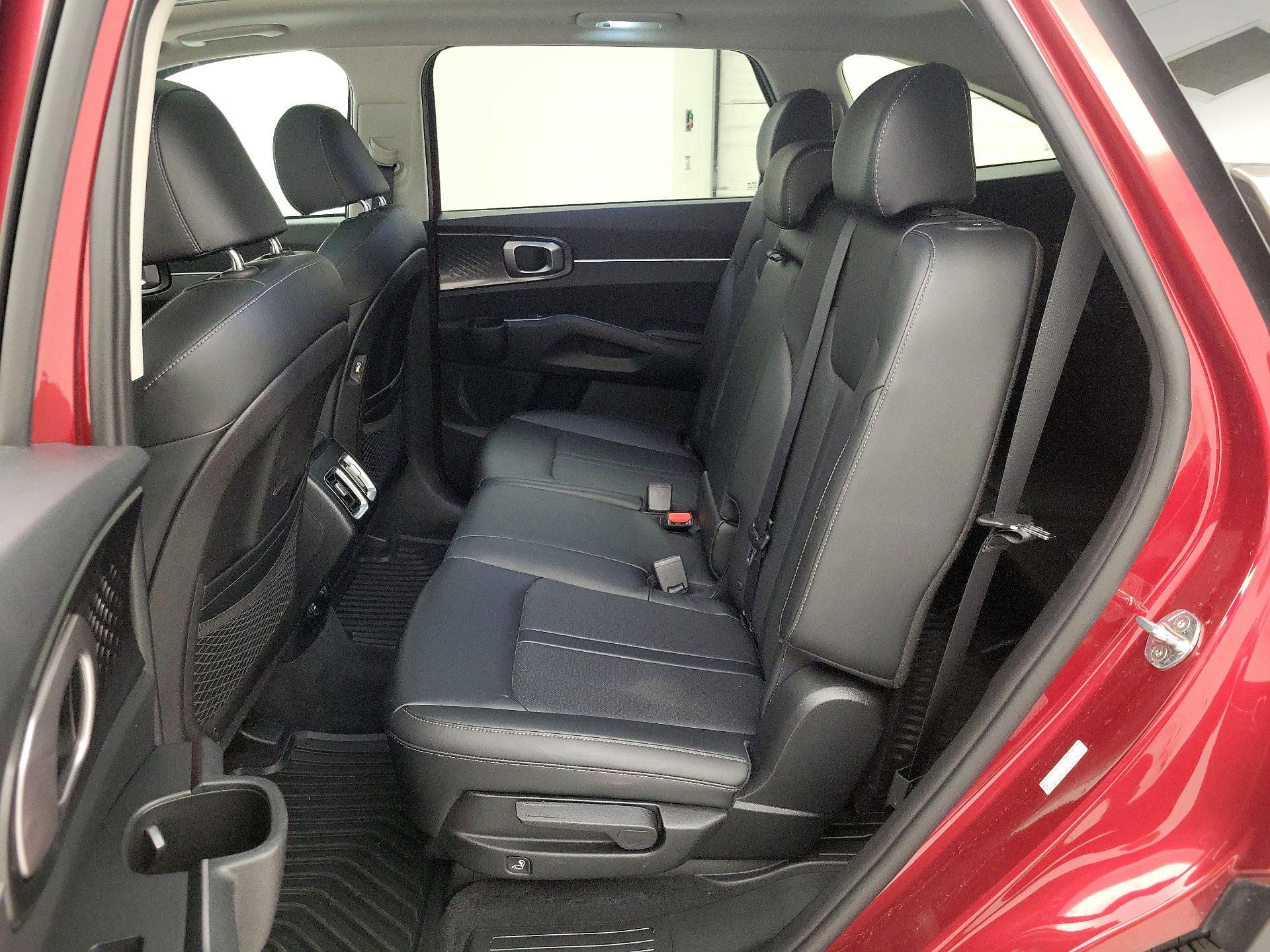 Thumbnail: 2021 Kia Sorento - 20