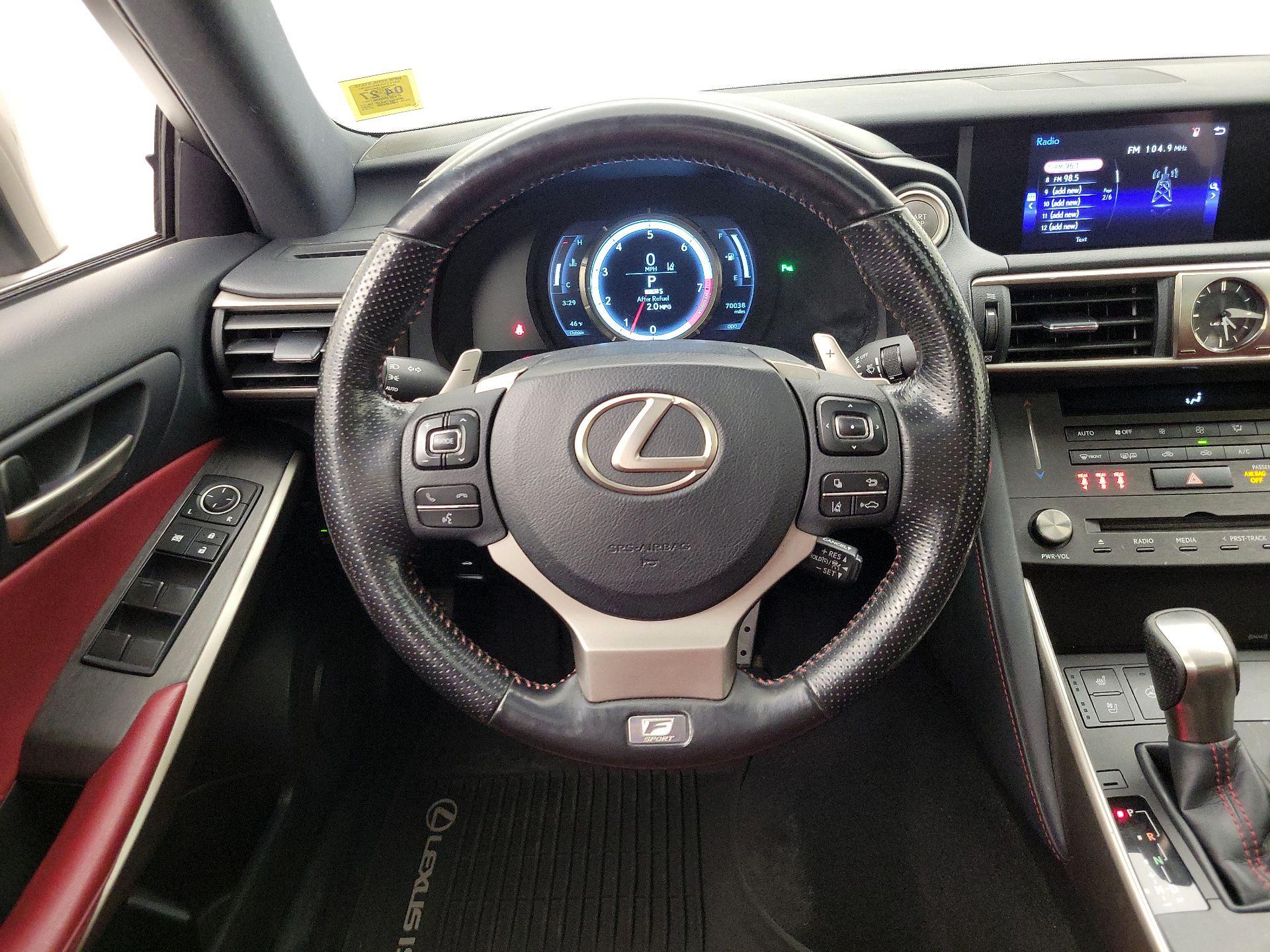 Thumbnail: 2020 Lexus IS - 10