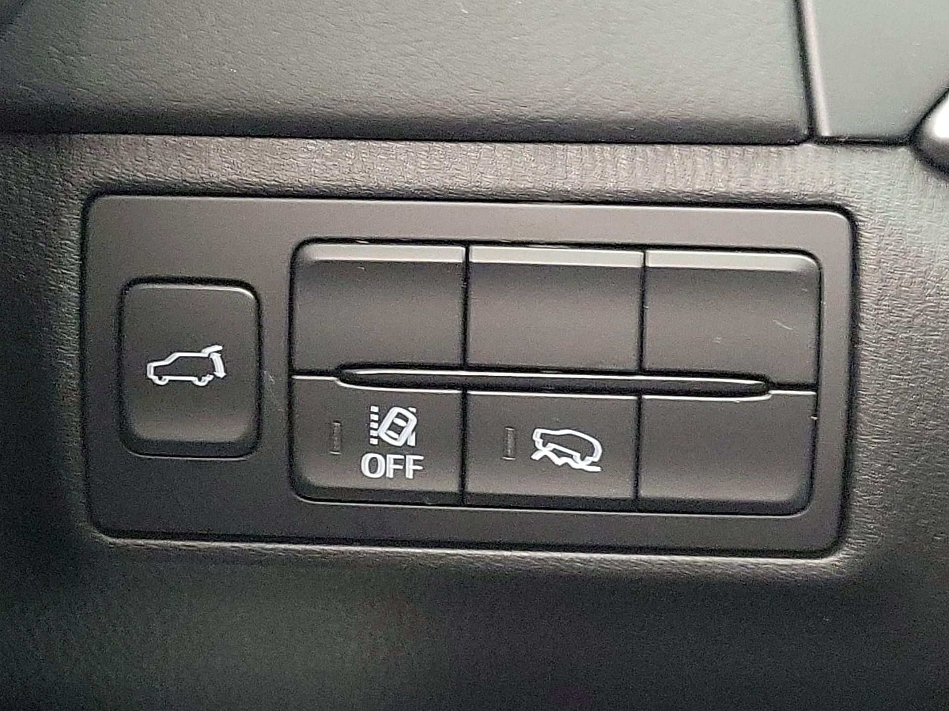 Thumbnail: 2023 Mazda CX-9 - 13