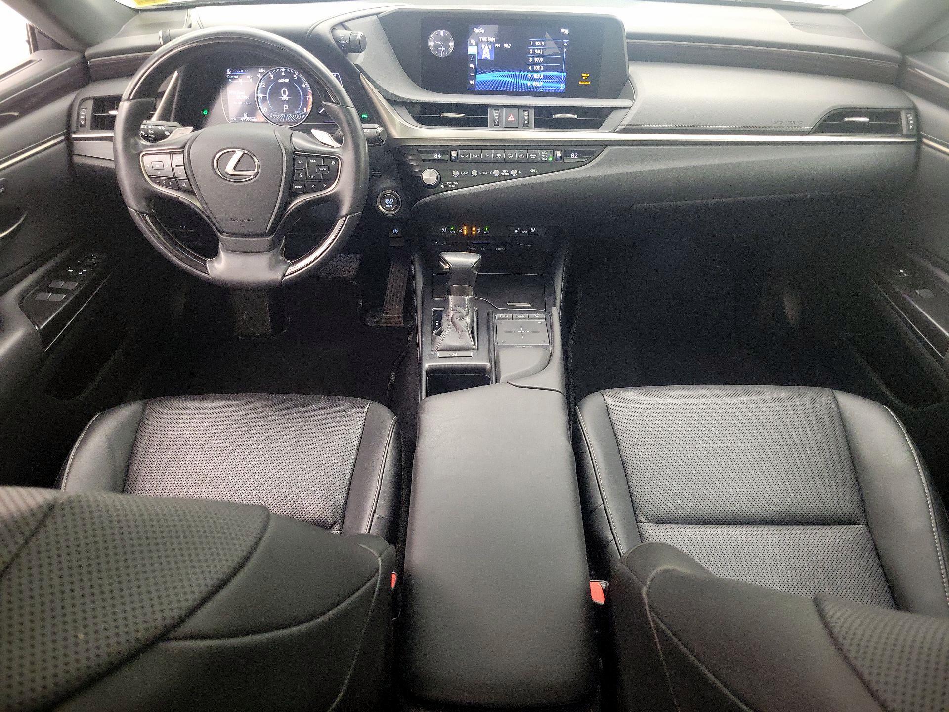 Thumbnail: 2019 Lexus ES - 9