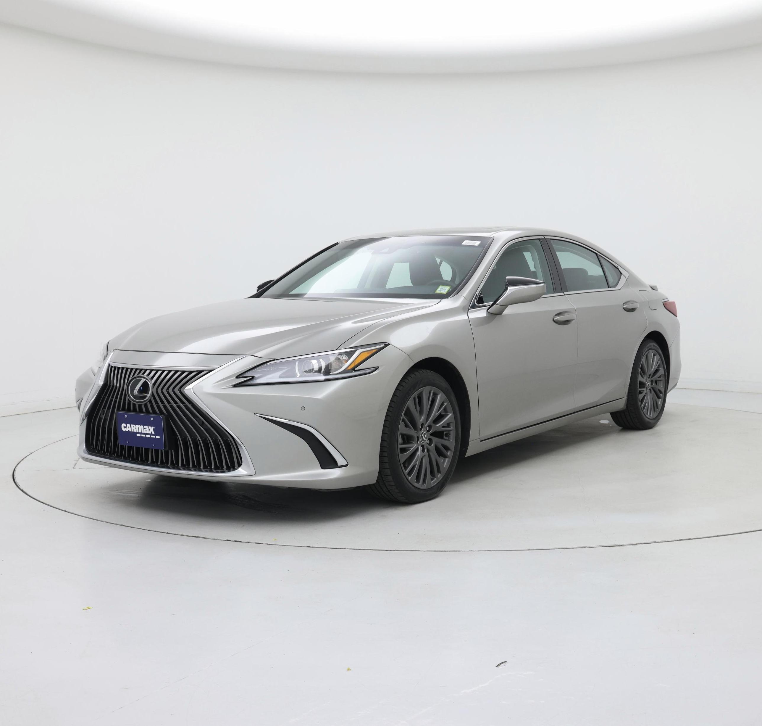 Thumbnail: 2019 Lexus ES - 4