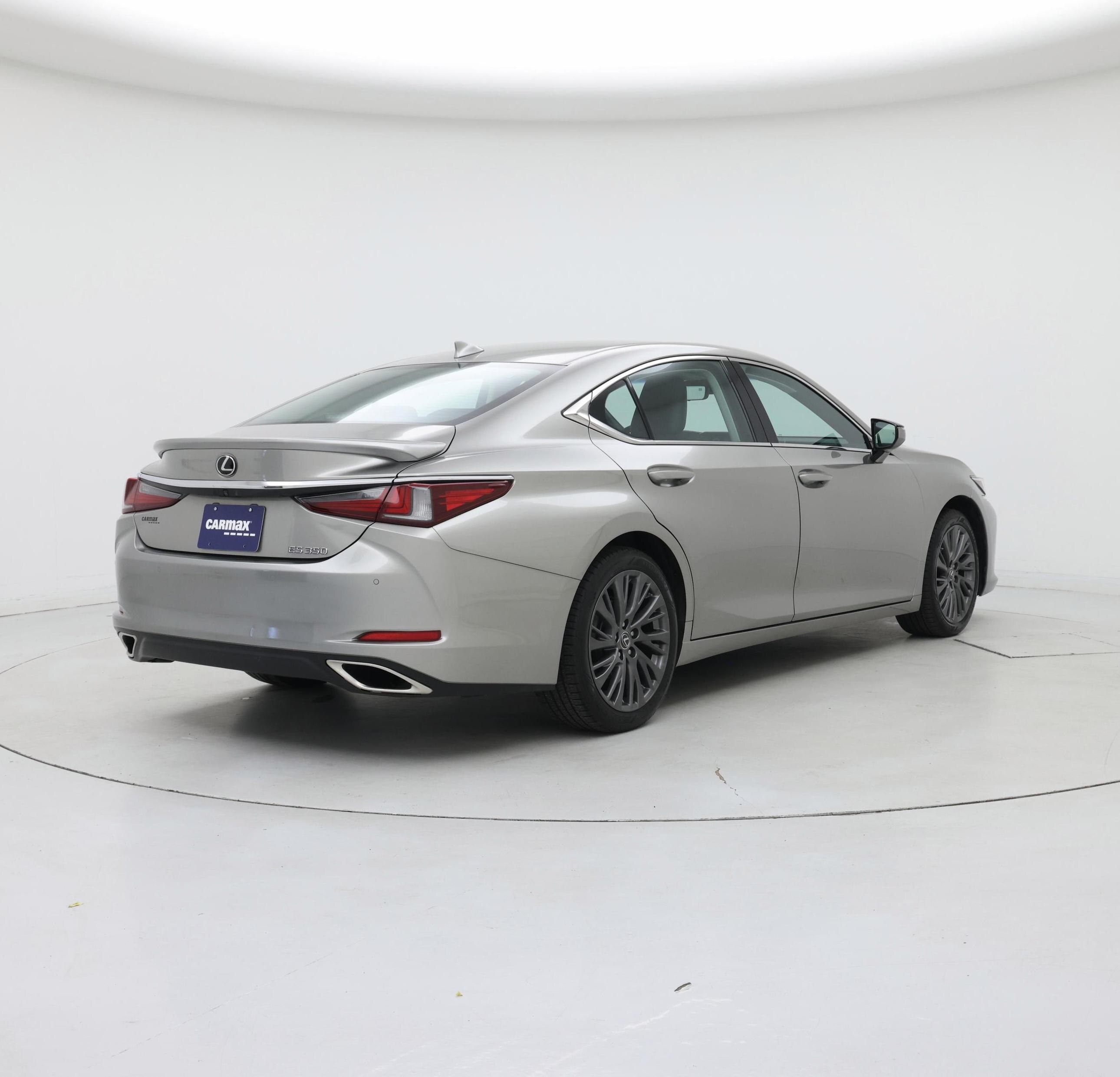 Thumbnail: 2019 Lexus ES - 8
