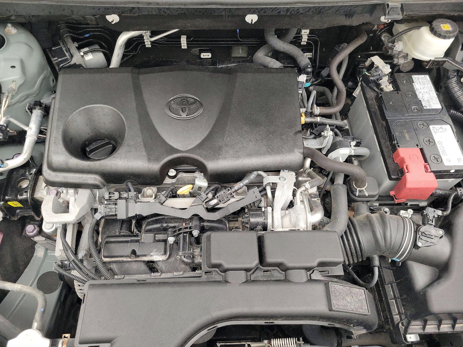 2020 Toyota RAV4 XLE - Photo 22