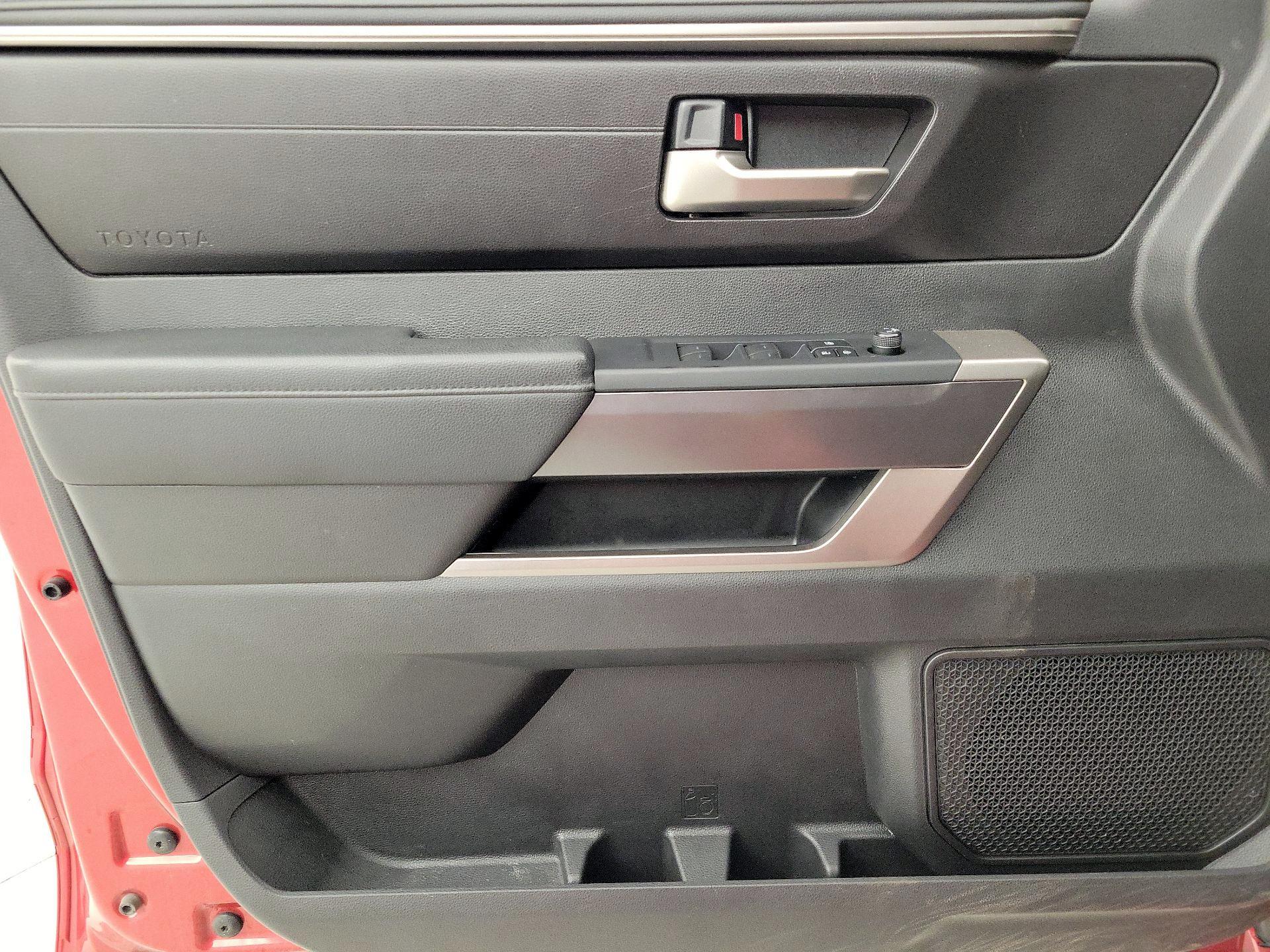 Thumbnail: 2025 Toyota Tundra - 12