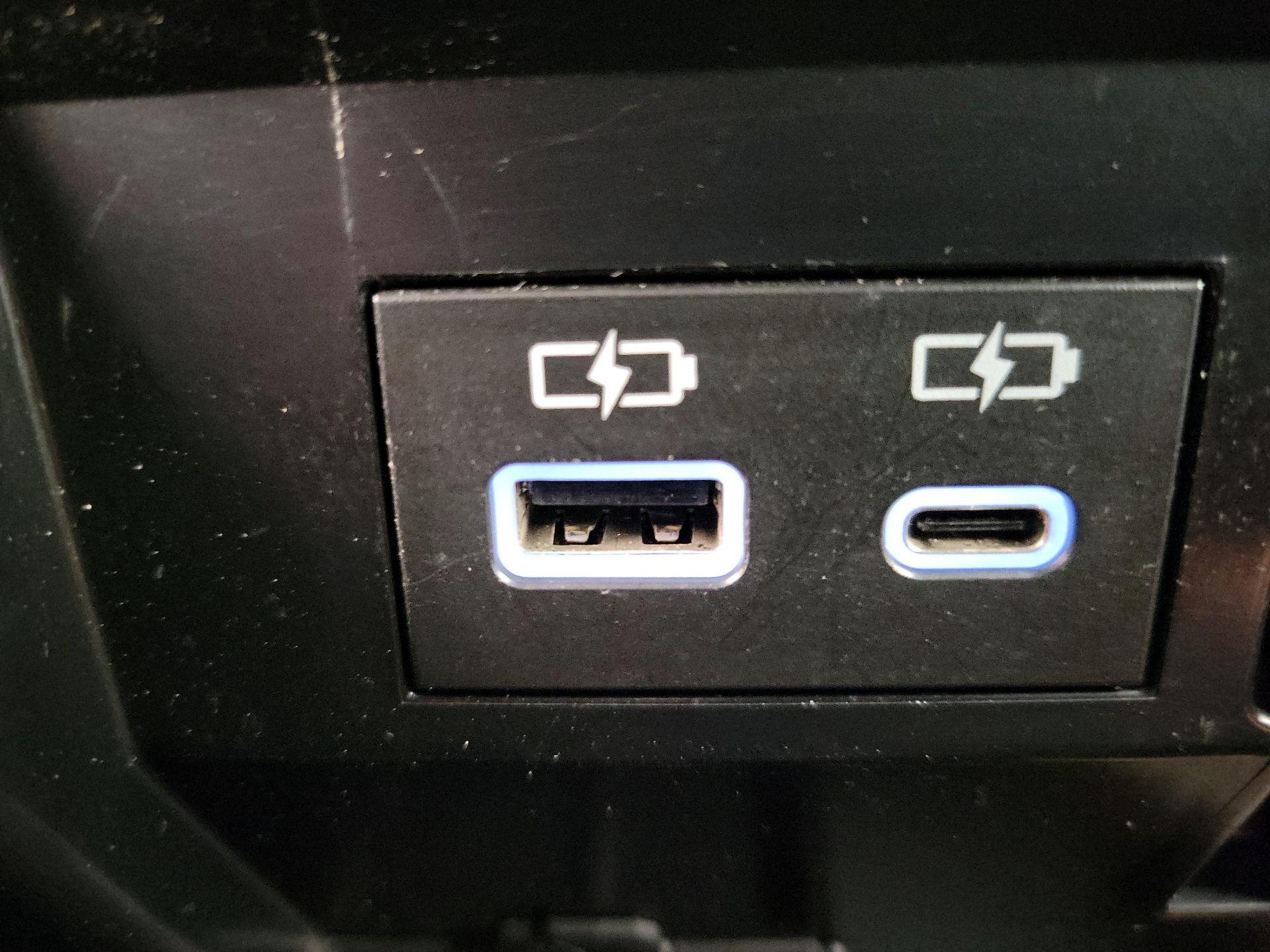 Thumbnail: 2025 Toyota Tundra - 18