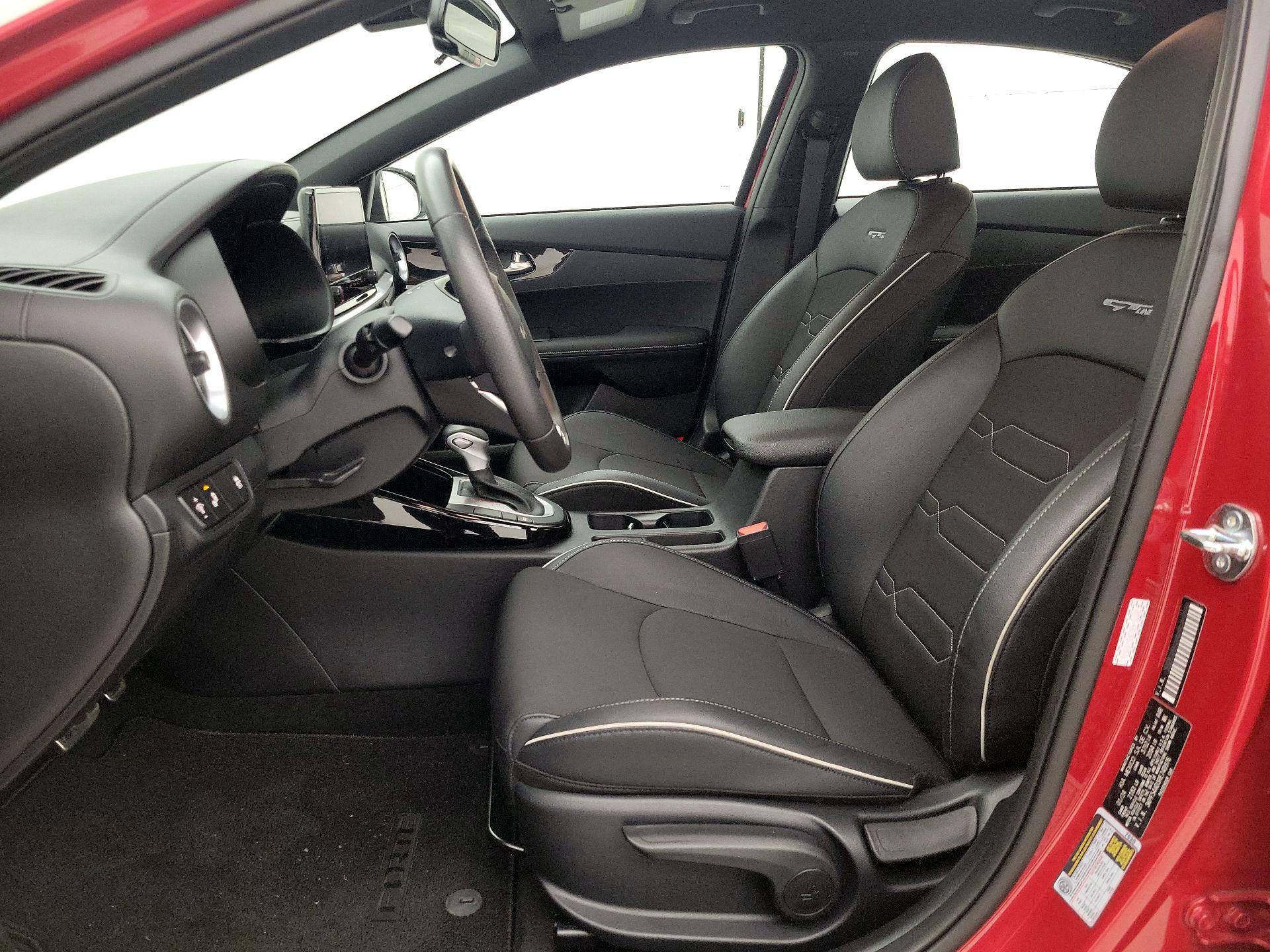 Thumbnail: 2024 Kia Forte - 11