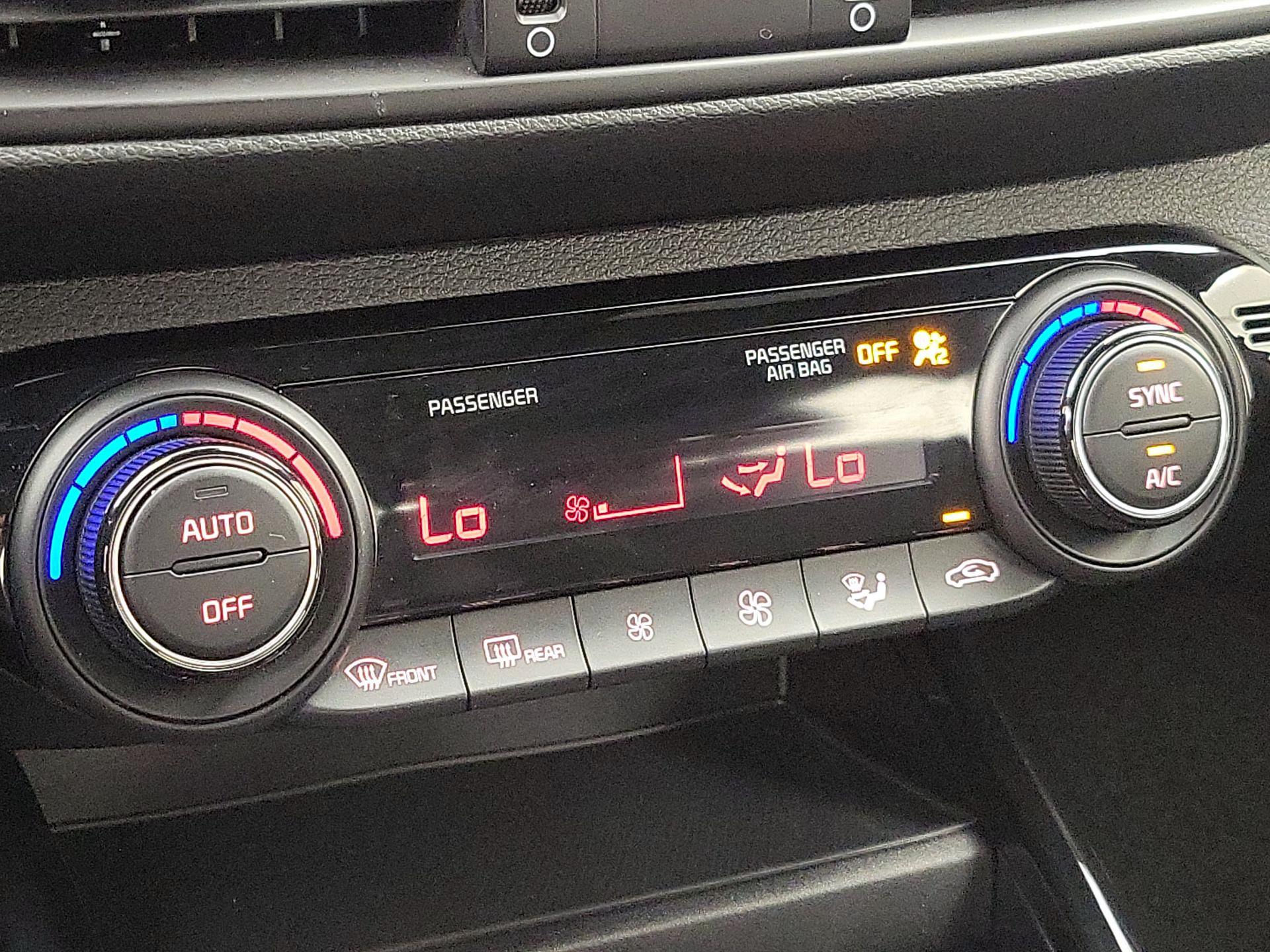 Thumbnail: 2024 Kia Forte - 17