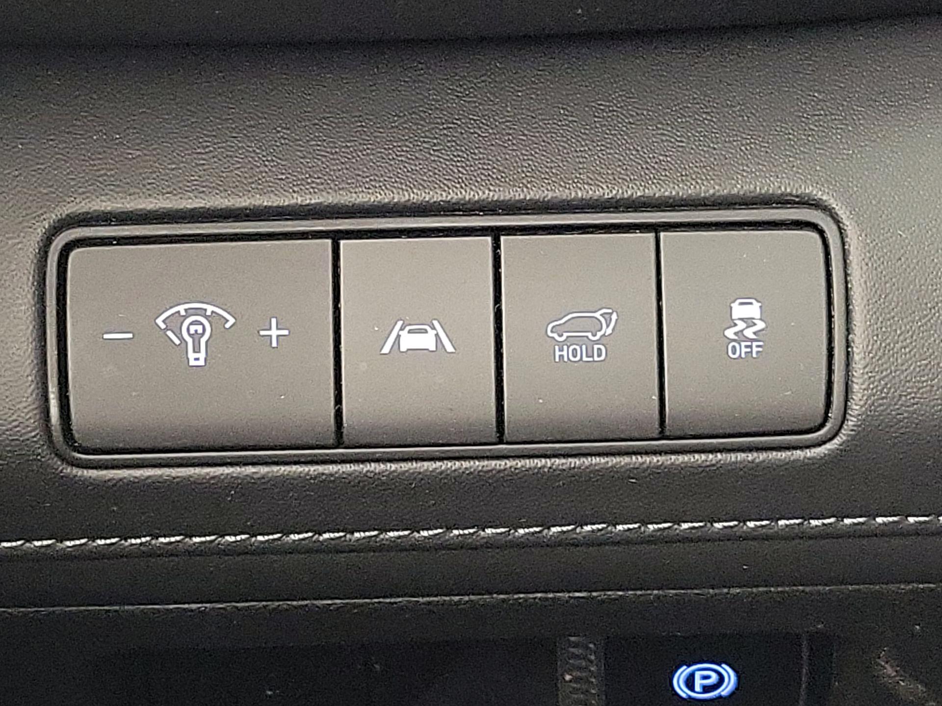 Thumbnail: 2023 Hyundai Santa Fe - 13