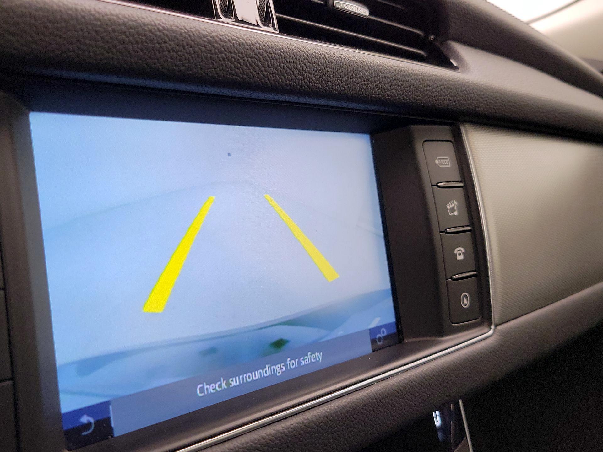 Thumbnail: 2018 Jaguar XF - 15