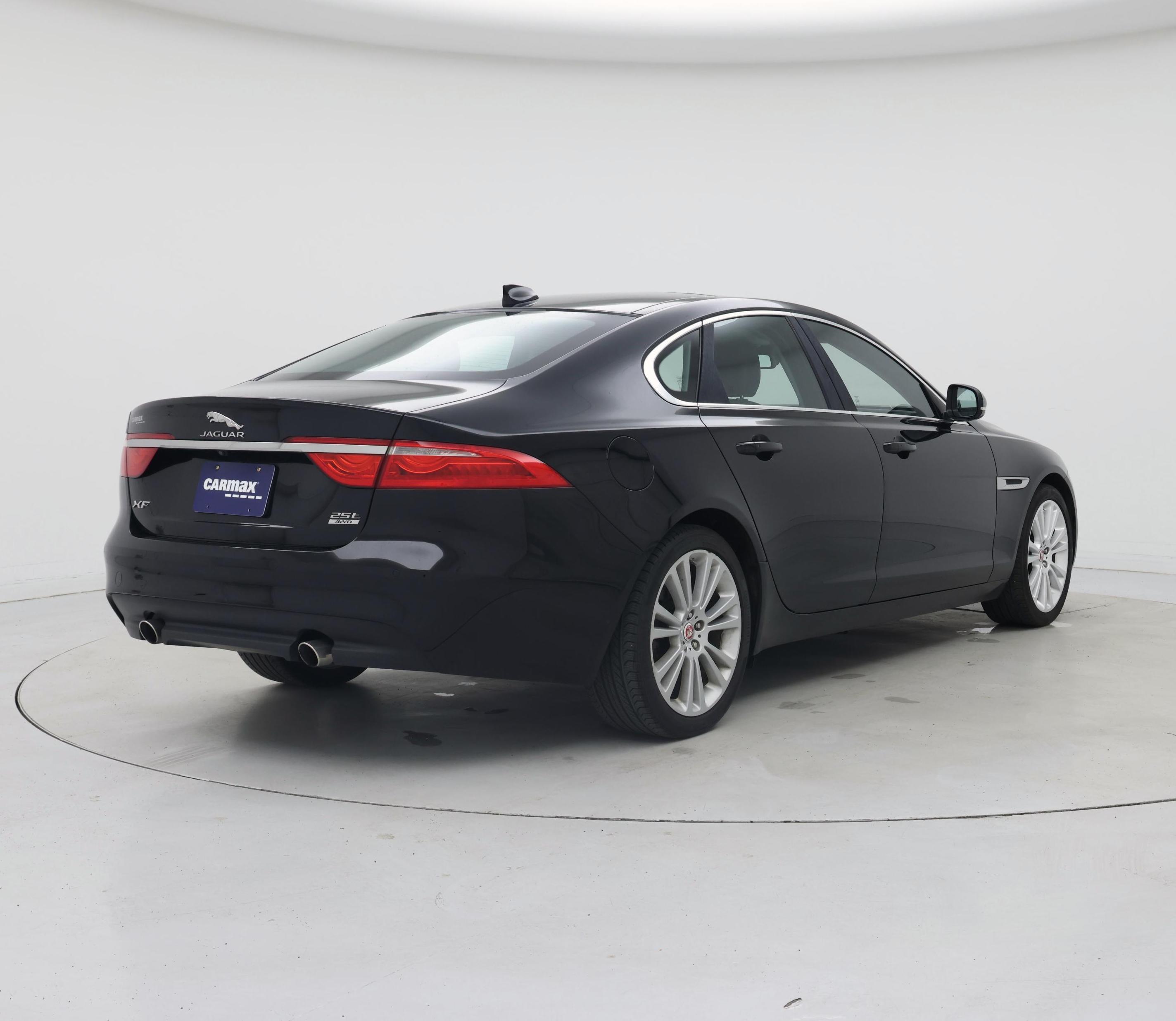 Thumbnail: 2018 Jaguar XF - 8