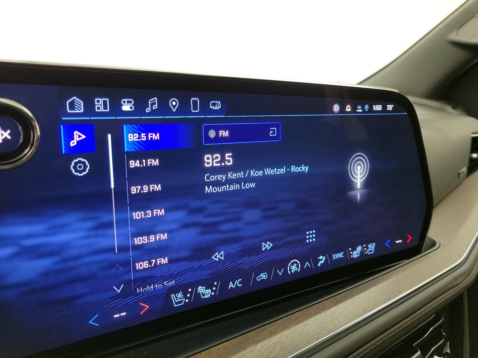 Thumbnail: 2025 Chevrolet Suburban - 15