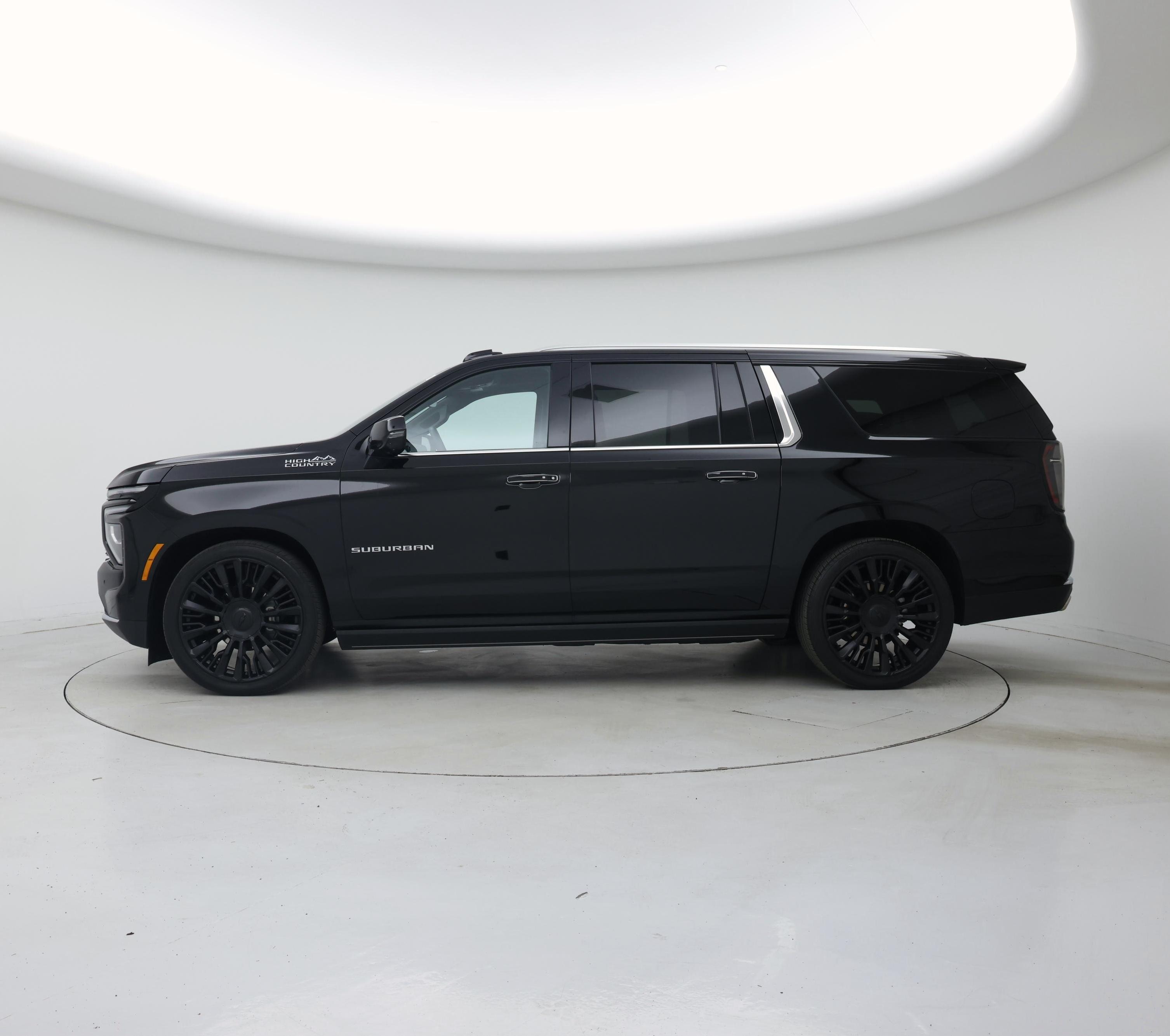 Thumbnail: 2025 Chevrolet Suburban - 3