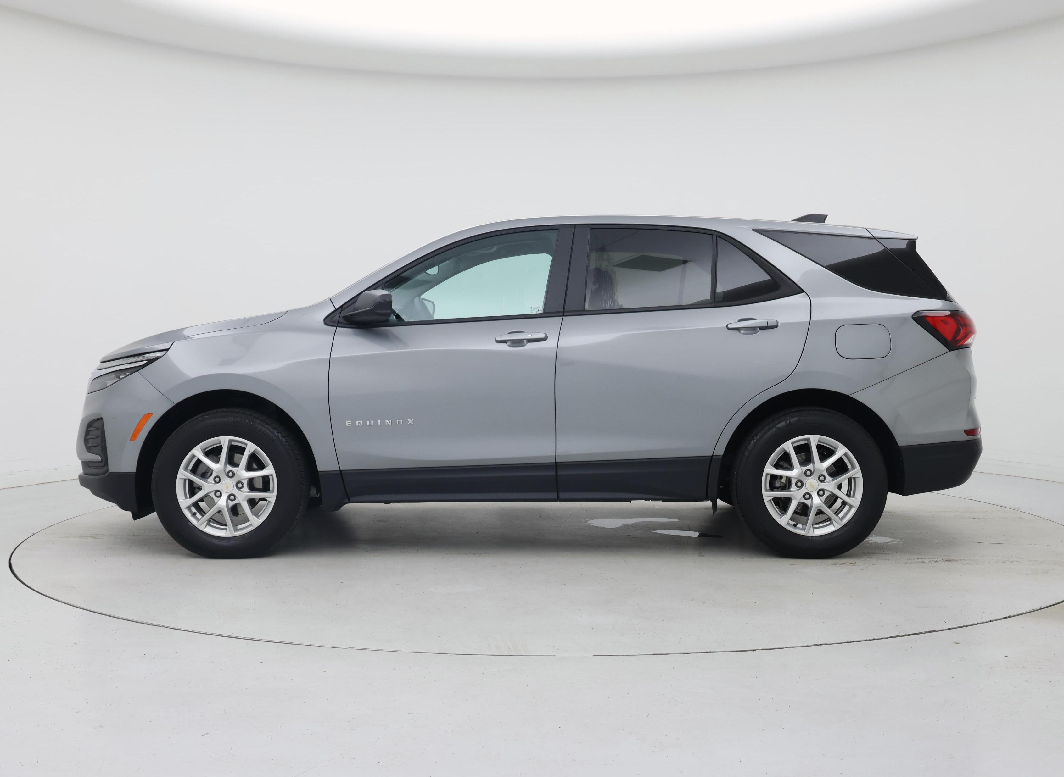 Thumbnail: 2024 Chevrolet Equinox - 3