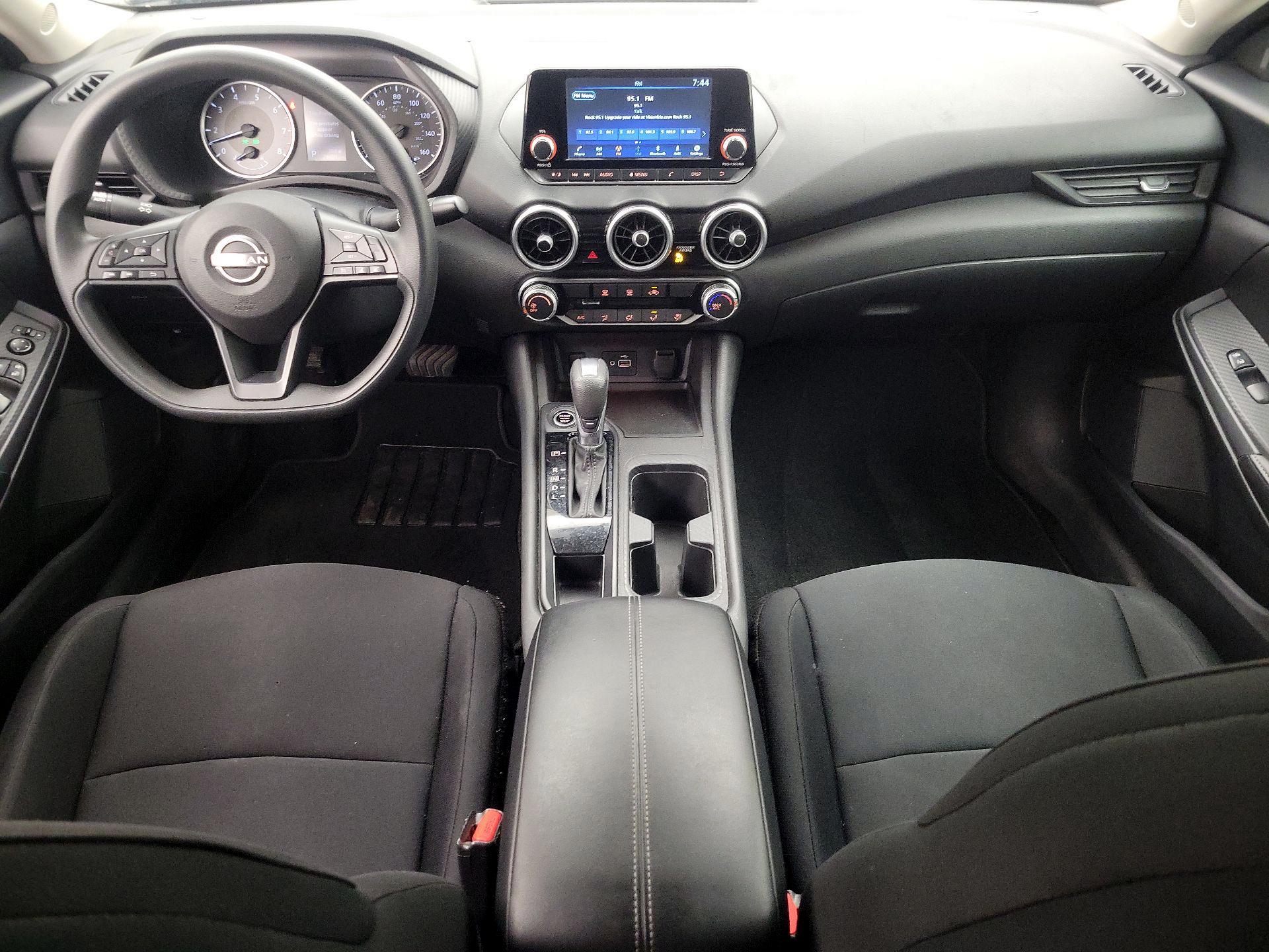 Thumbnail: 2024 Nissan Sentra - 9