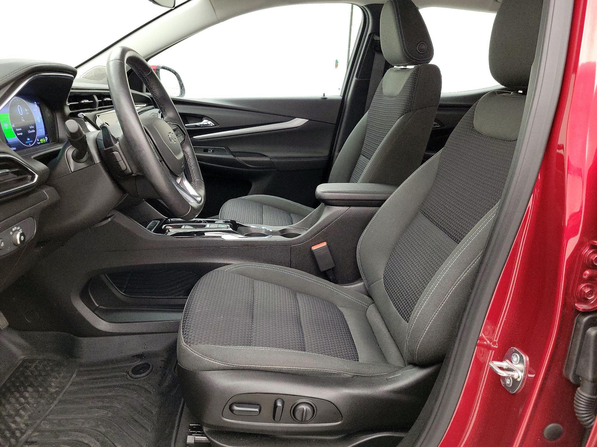 Thumbnail: 2023 Chevrolet Bolt EUV - 11