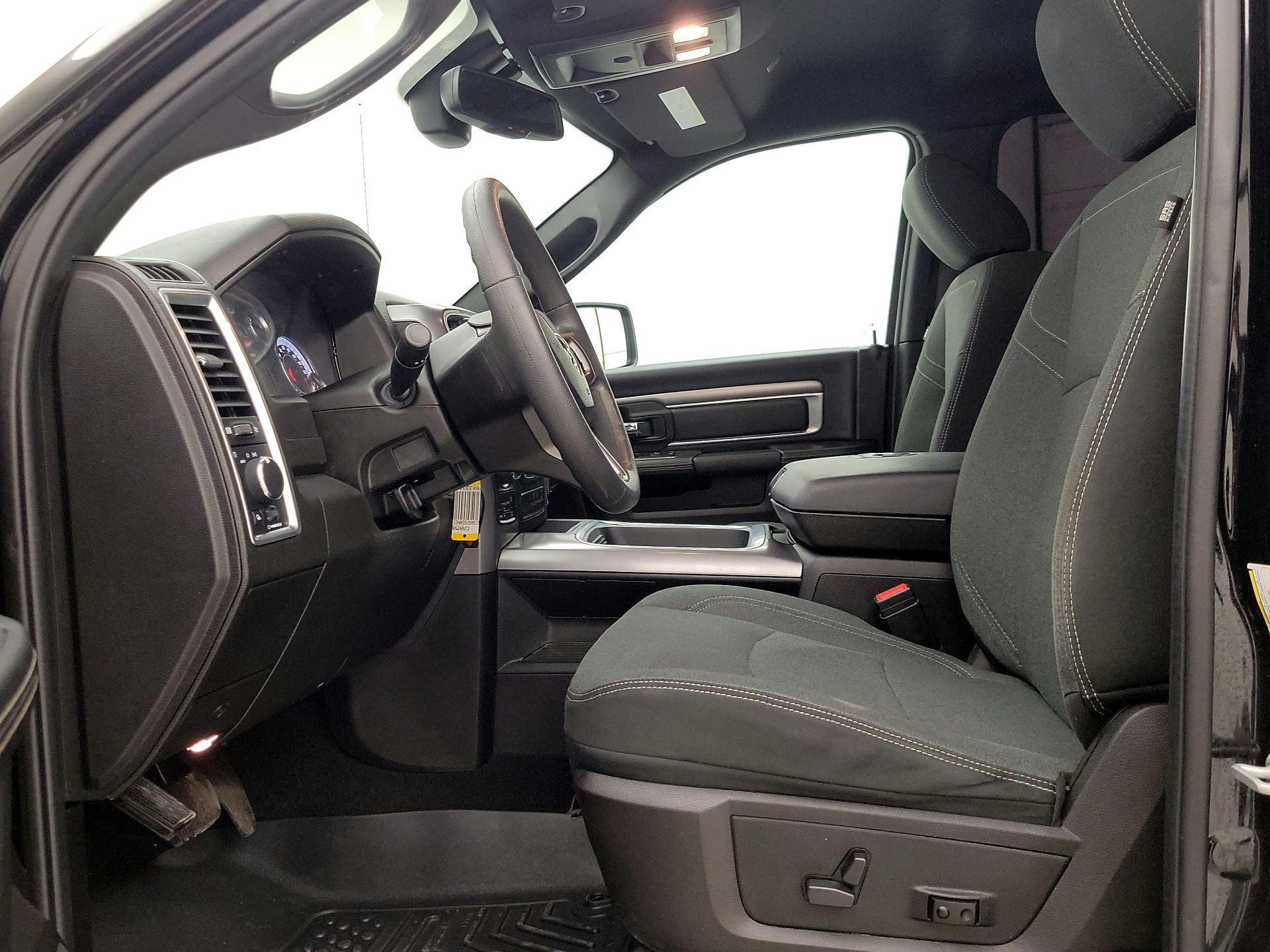 Thumbnail: 2022 RAM 1500 Classic - 11