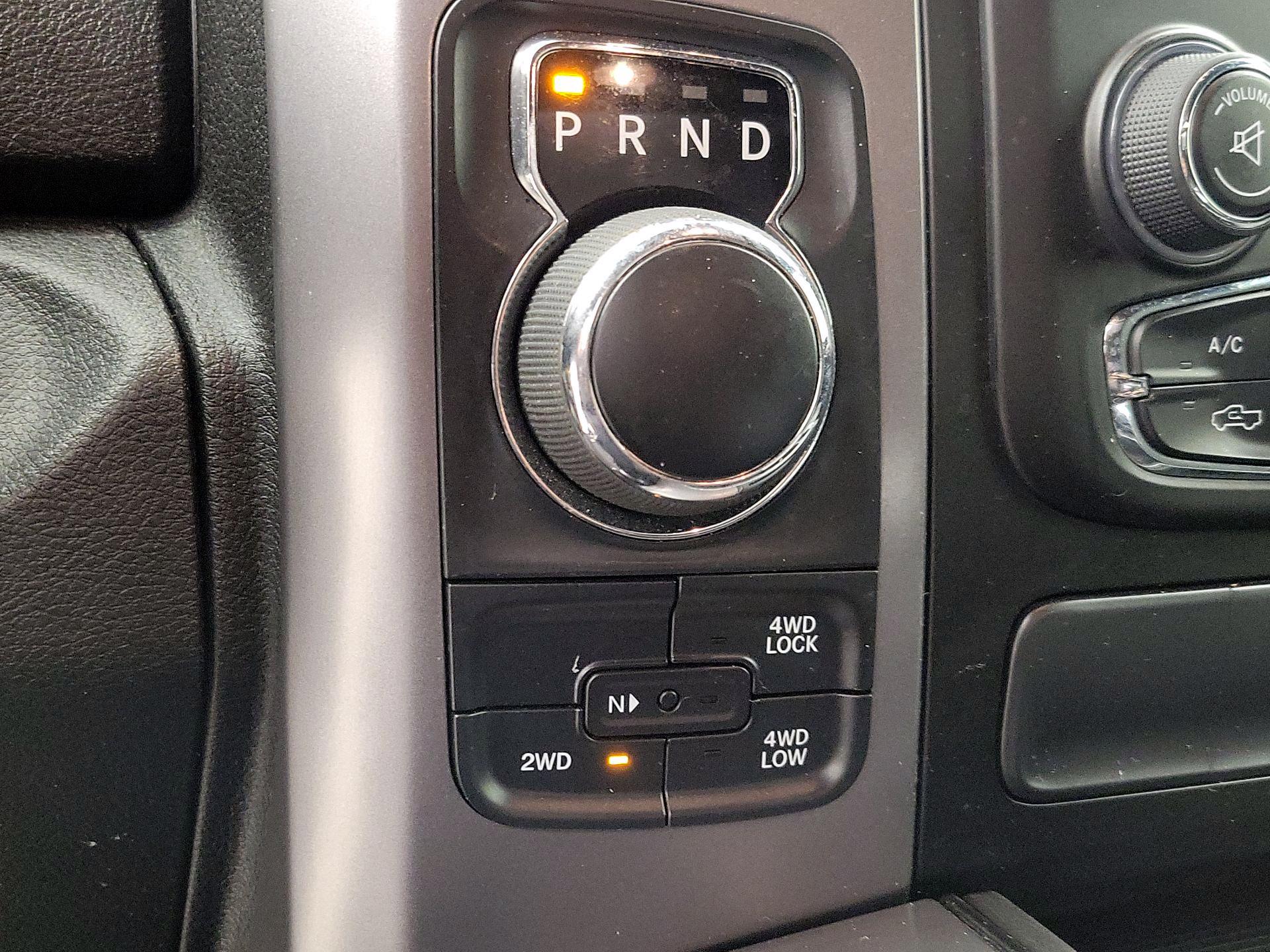 Thumbnail: 2022 RAM 1500 Classic - 17