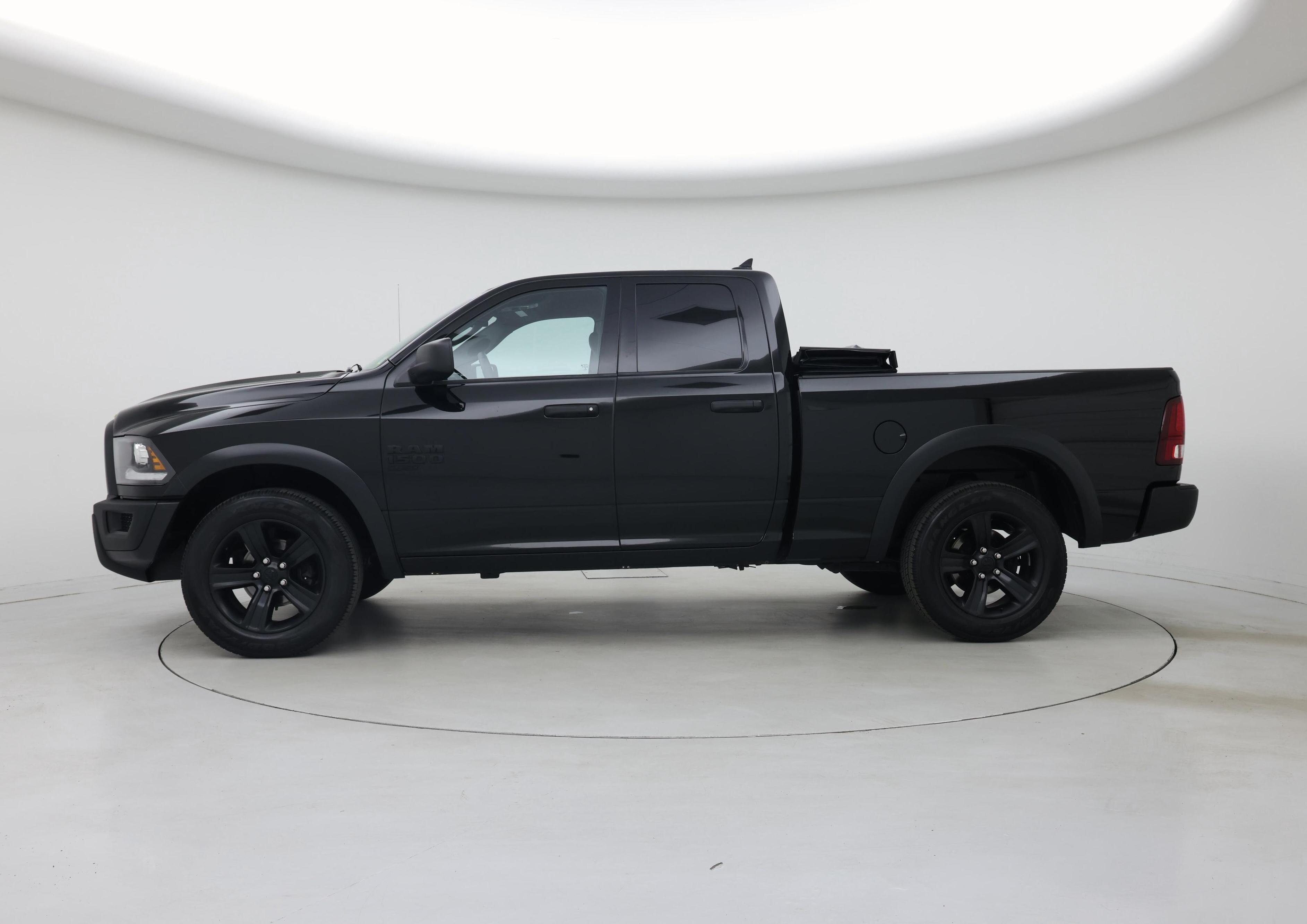 Thumbnail: 2022 RAM 1500 Classic - 3