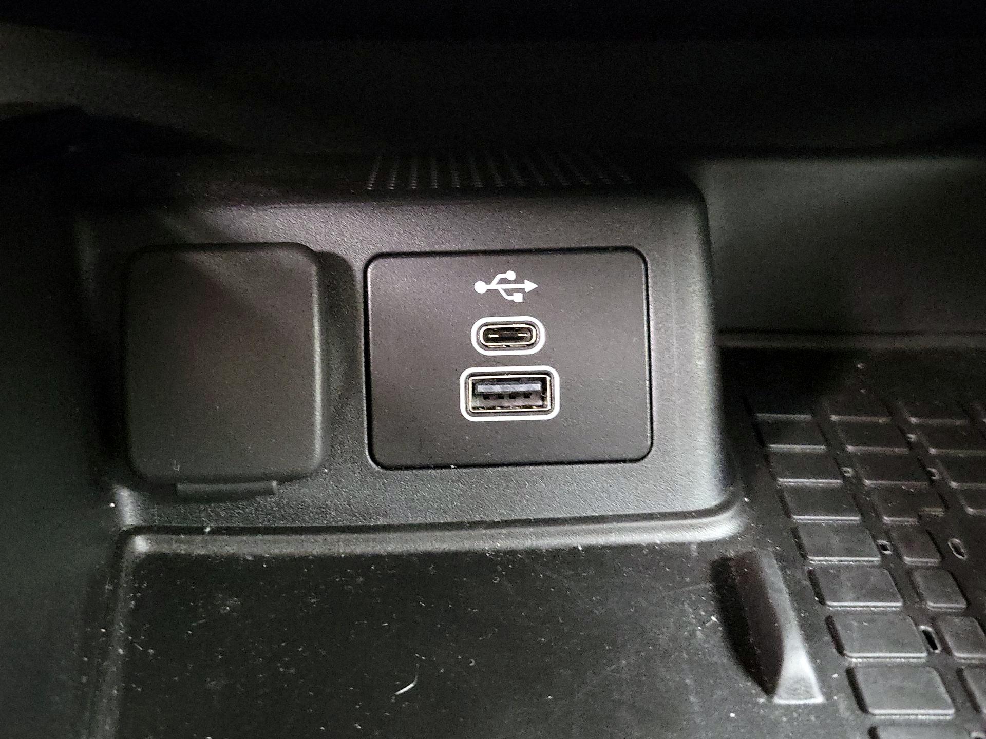 Thumbnail: 2025 Ford Bronco Sport - 19