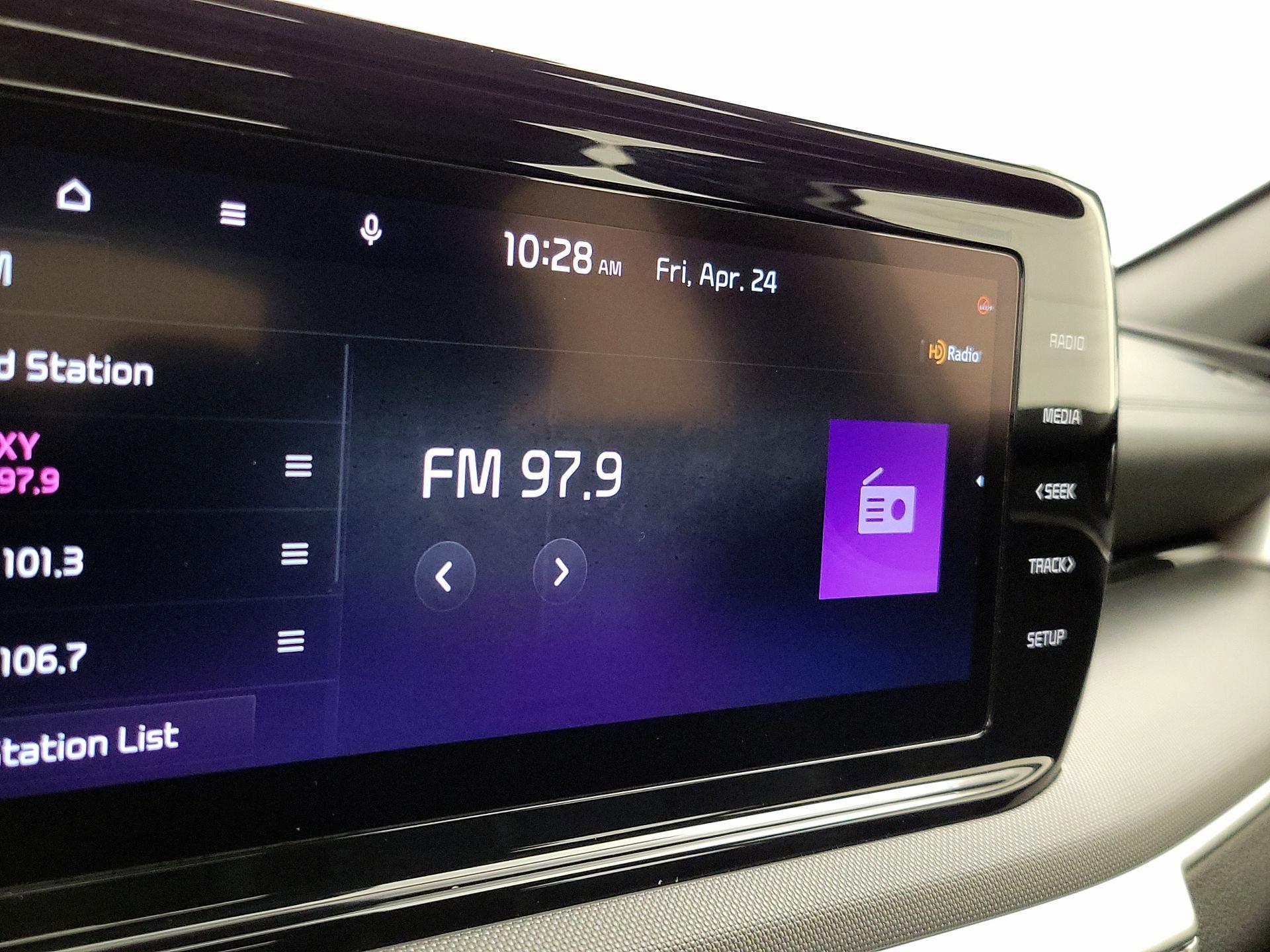 Thumbnail: 2023 Kia K5 - 16