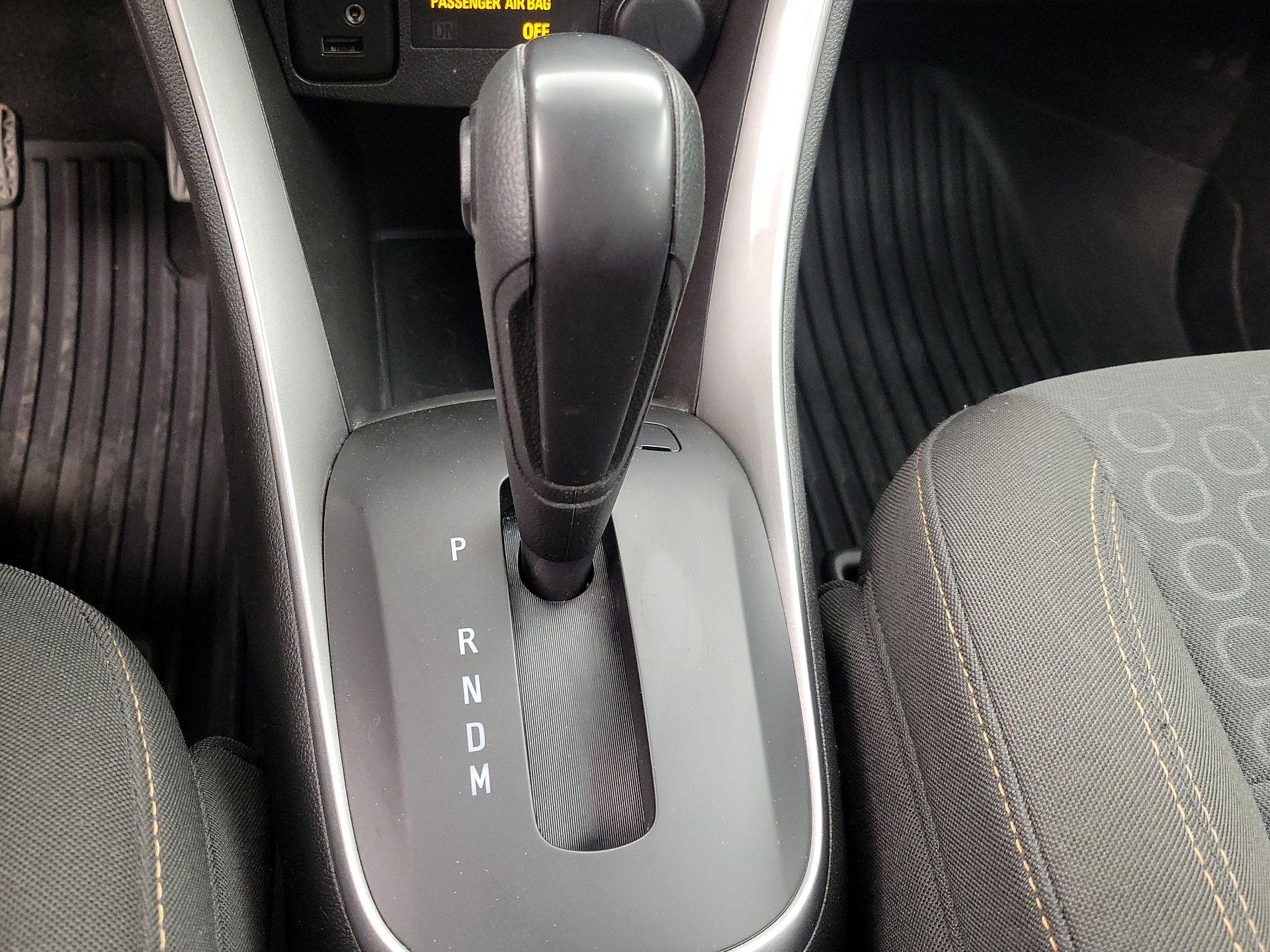 Thumbnail: 2020 Chevrolet Trax - 17