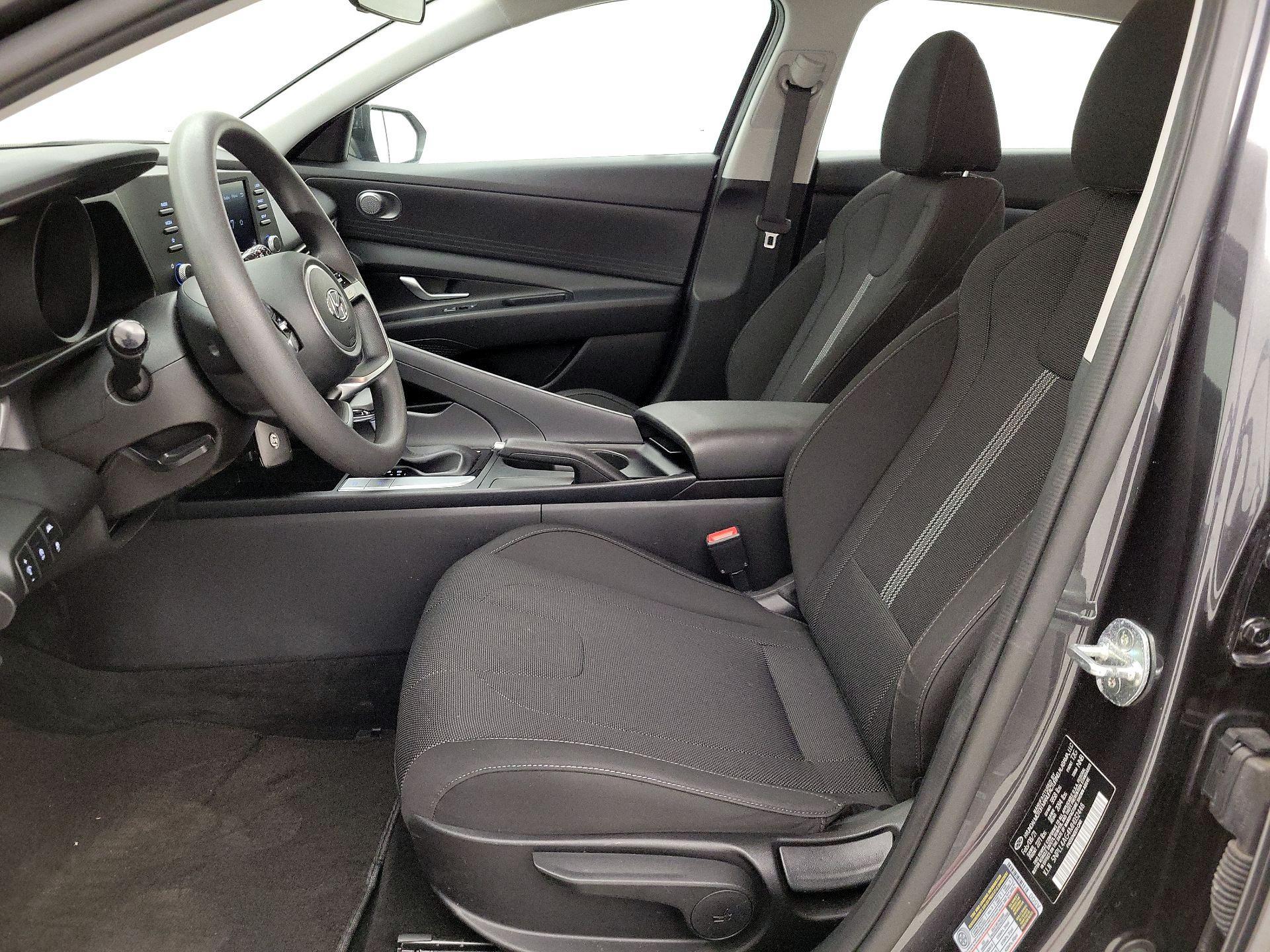 Thumbnail: 2021 Hyundai Elantra - 11