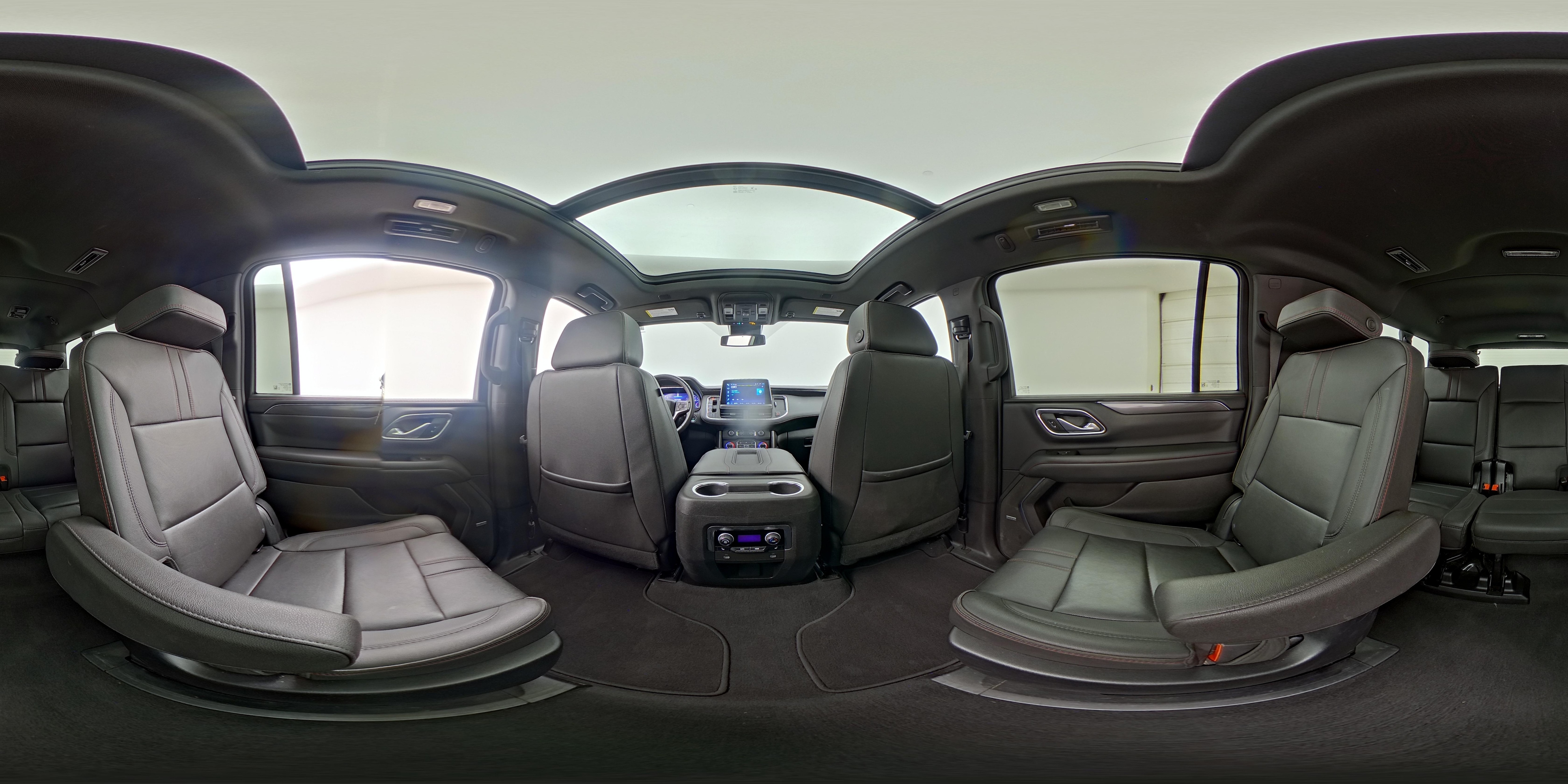 2023 Chevrolet Suburban RST - Photo 30