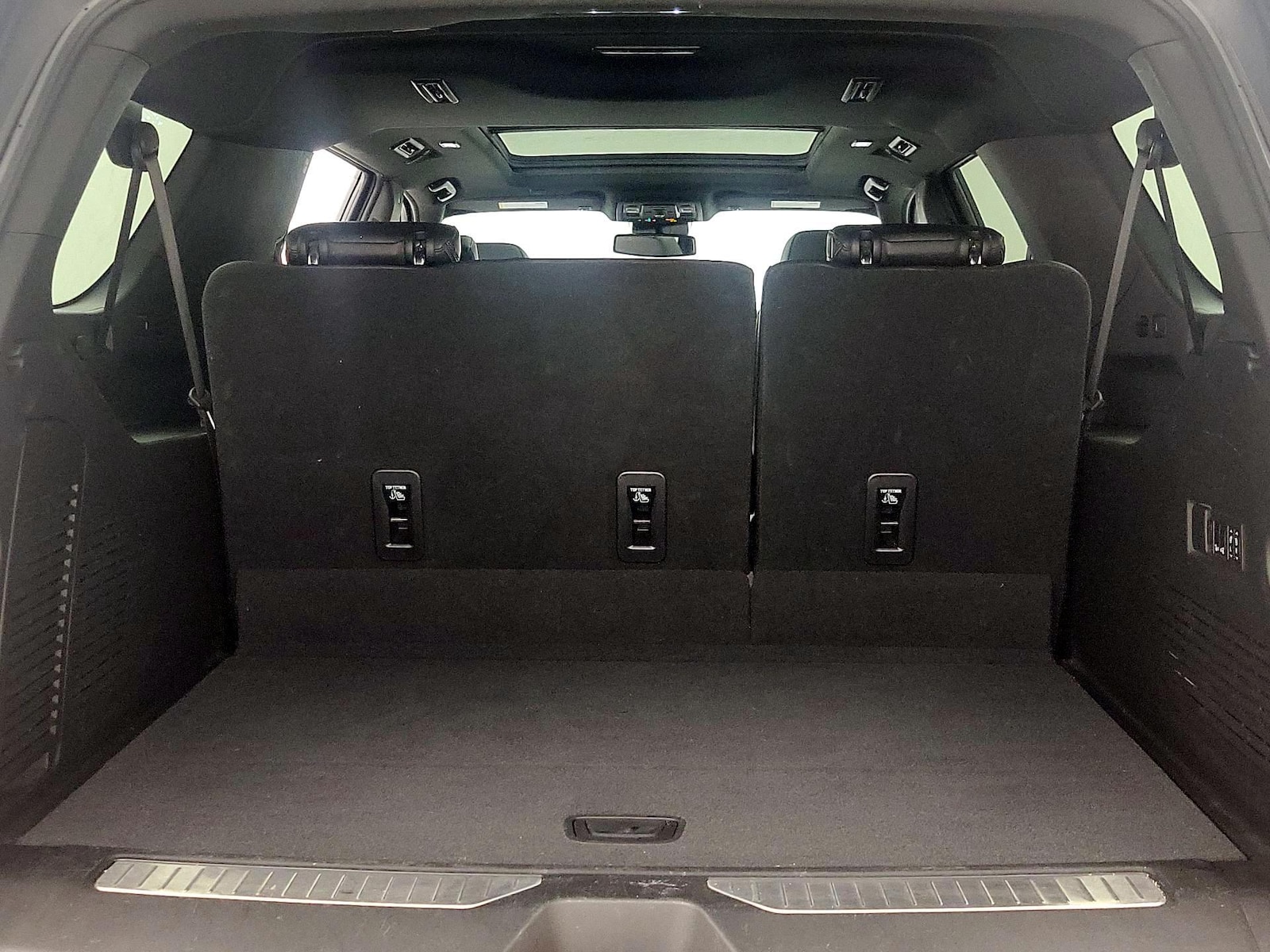 2023 Chevrolet Suburban RST - Photo 24